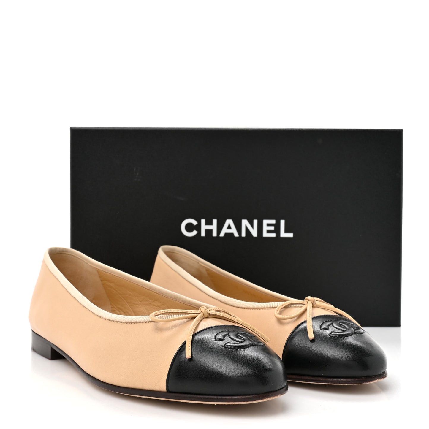Lambskin Cap Toe CC Ballerina Flats 38 Beige Black