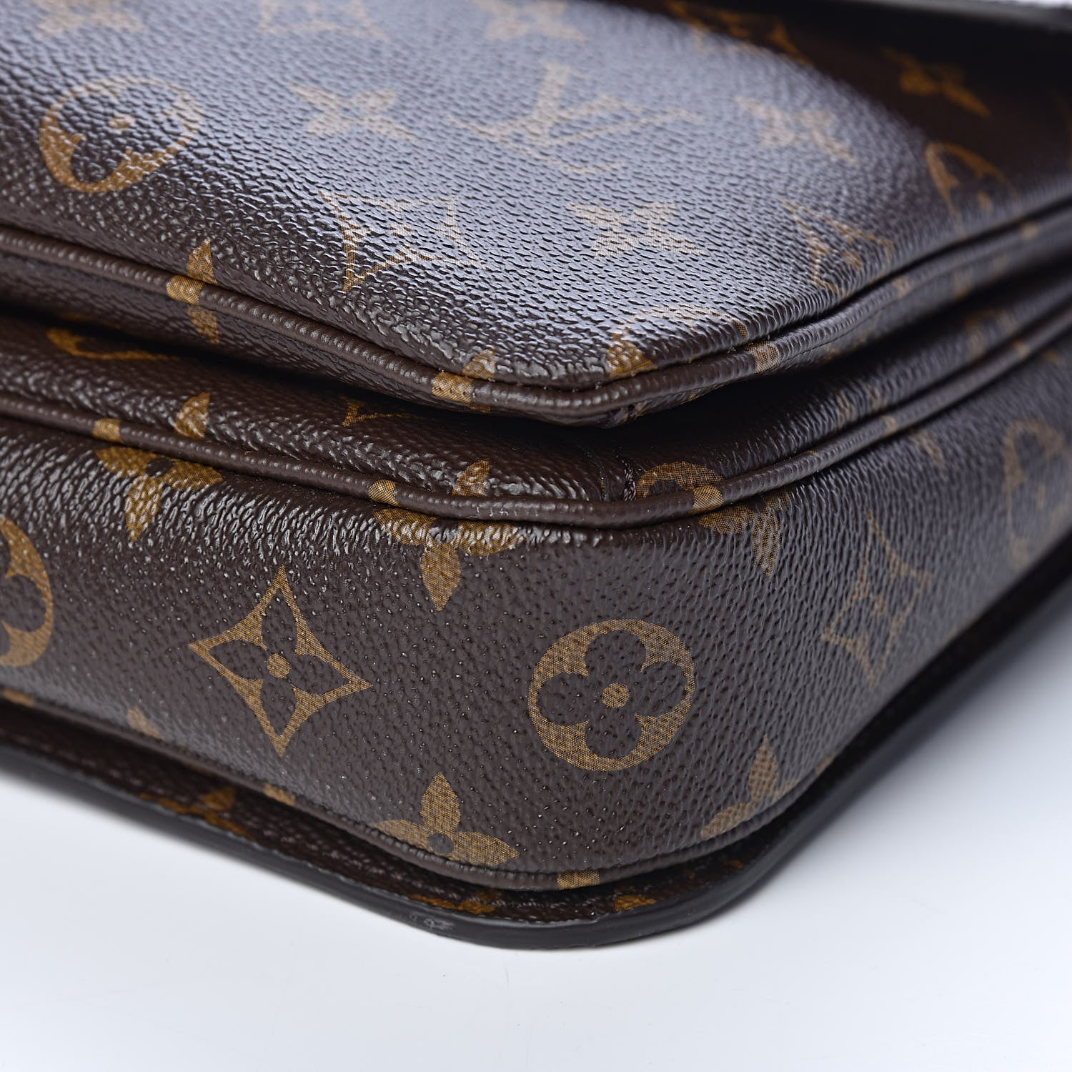 Louis Vuitton Monogram Pochette Metis 10 of 10
