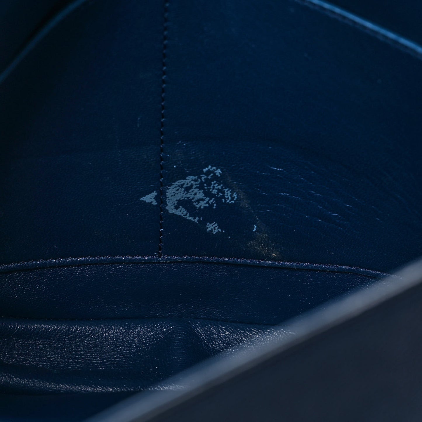 Grained Calfskin Medium Trotteur Navy