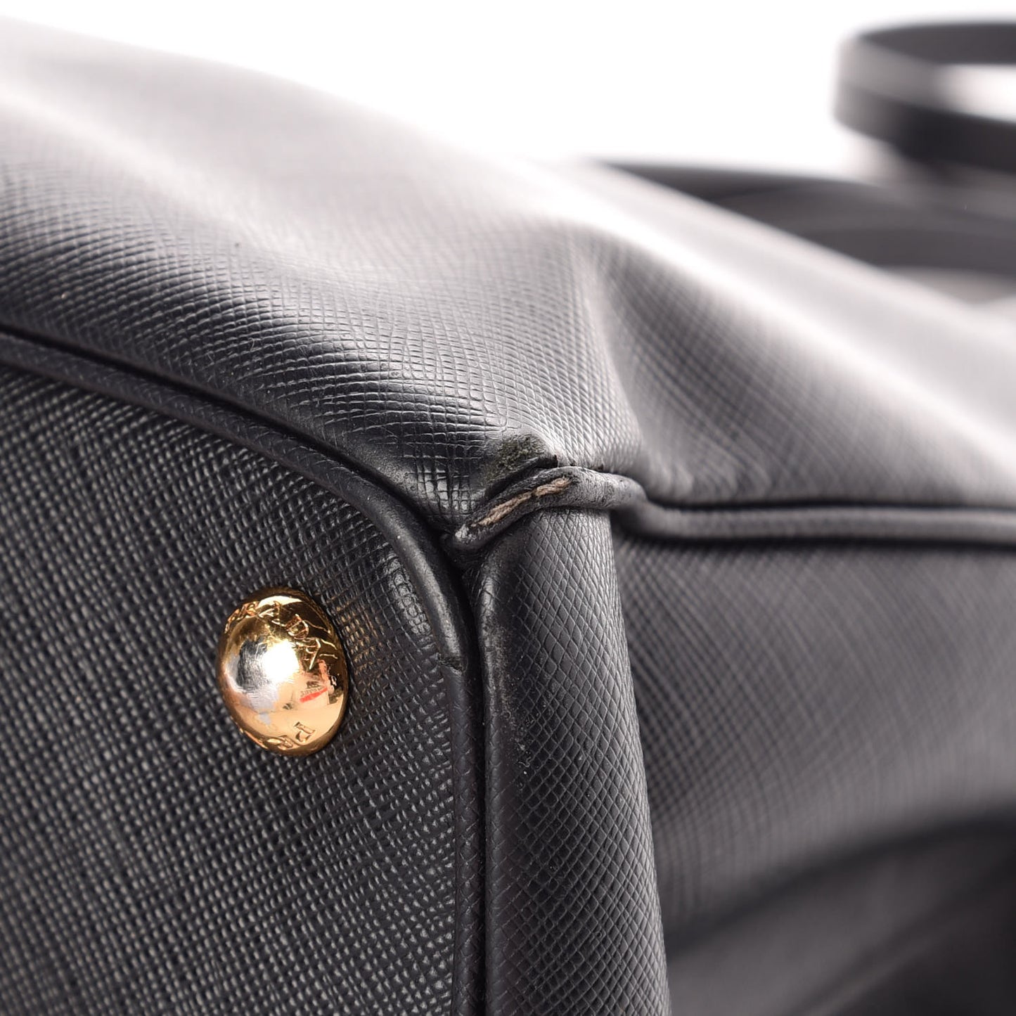 Saffiano Medium Galleria Double Zip Tote Black