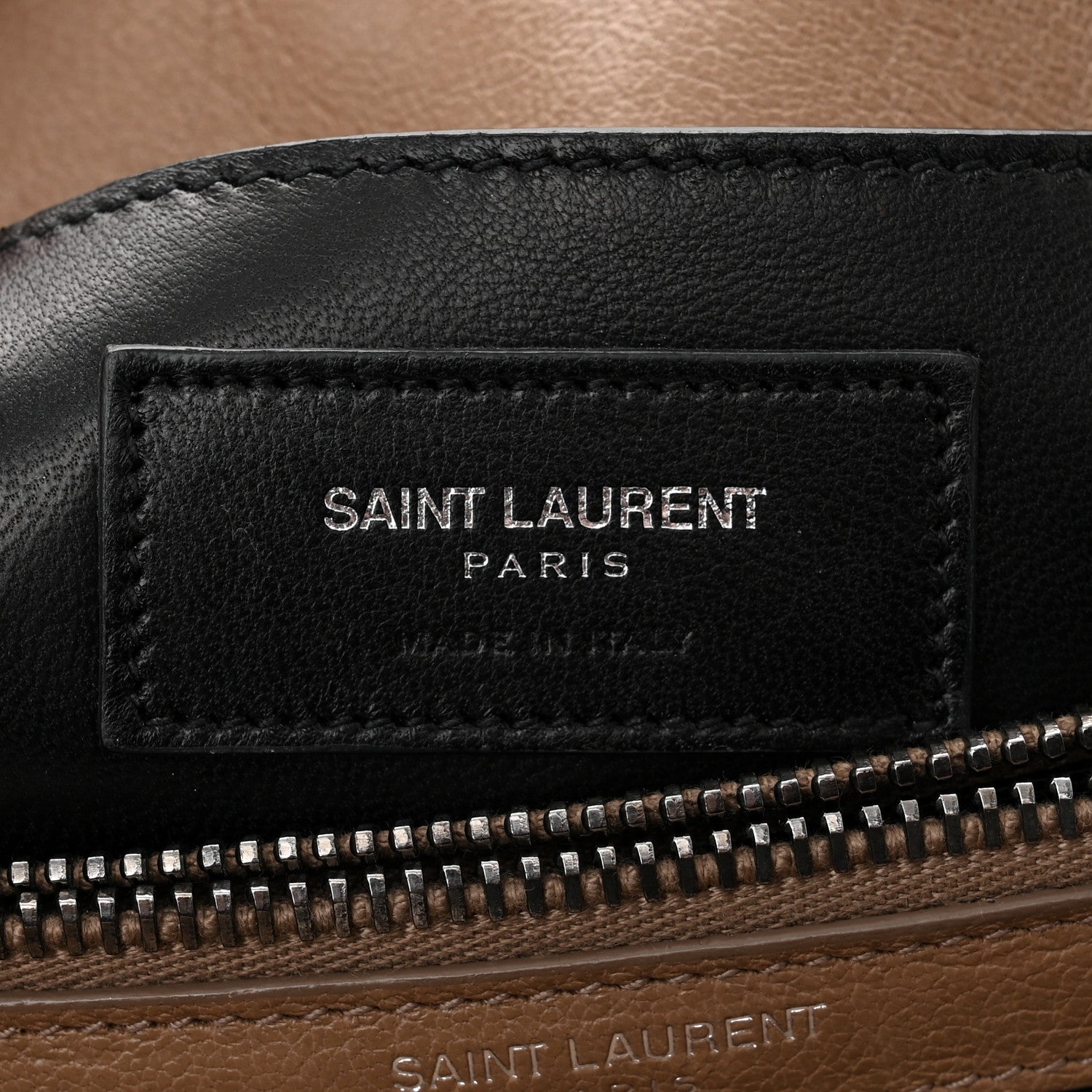 Saint Laurent Sheepskin Matelasse Chevron Monogram Medium College Bag Fard 6 of 10