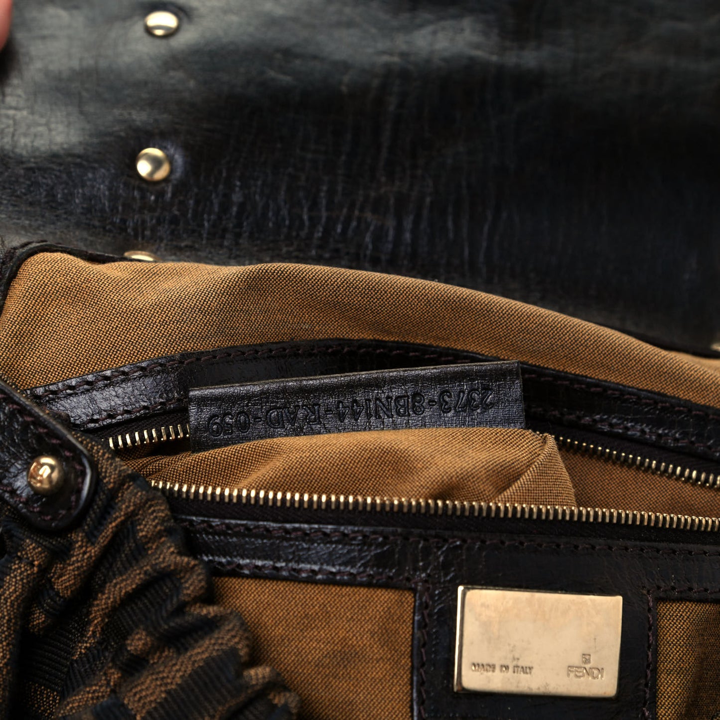 Zucca Medium Magic Bag Tobacco
