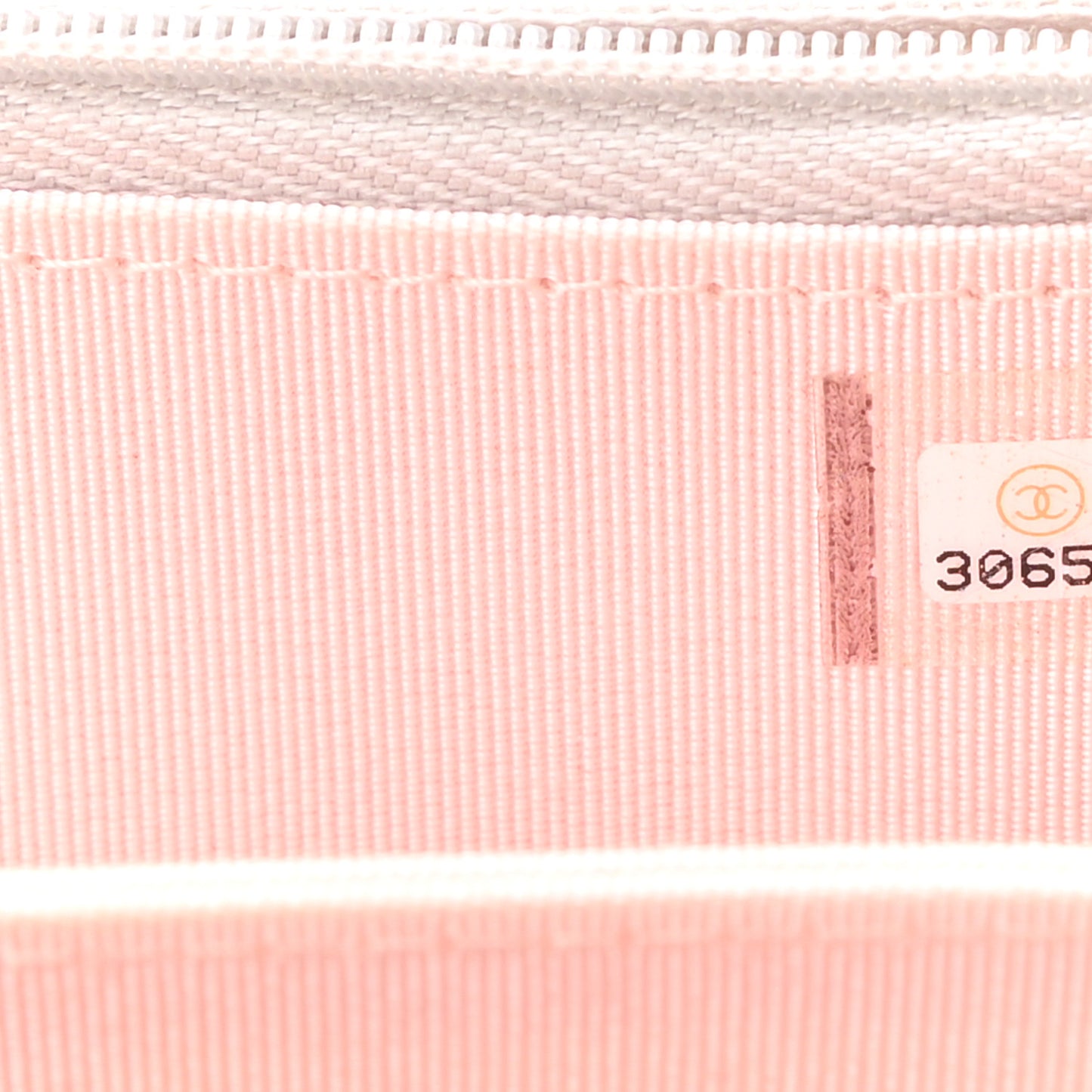 Iridescent Lambskin Quilted Mini Wallet On Chain WOC Ivory