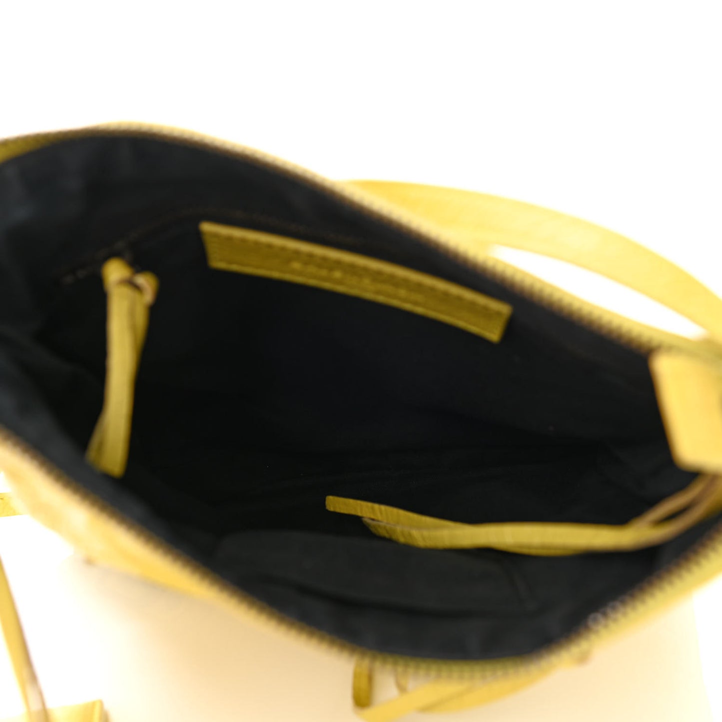 Agneau Classic Hardware Flat Crossbody Jaune Poussin
