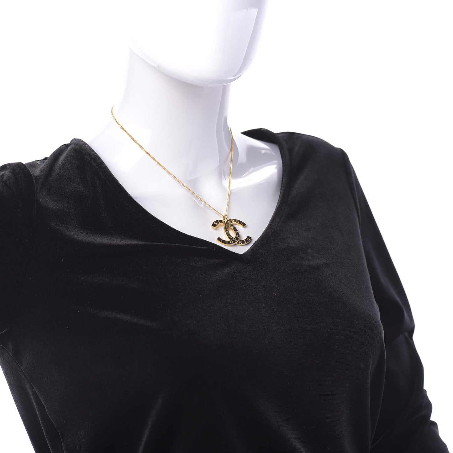 Metal CC Paris Button Necklace Gold