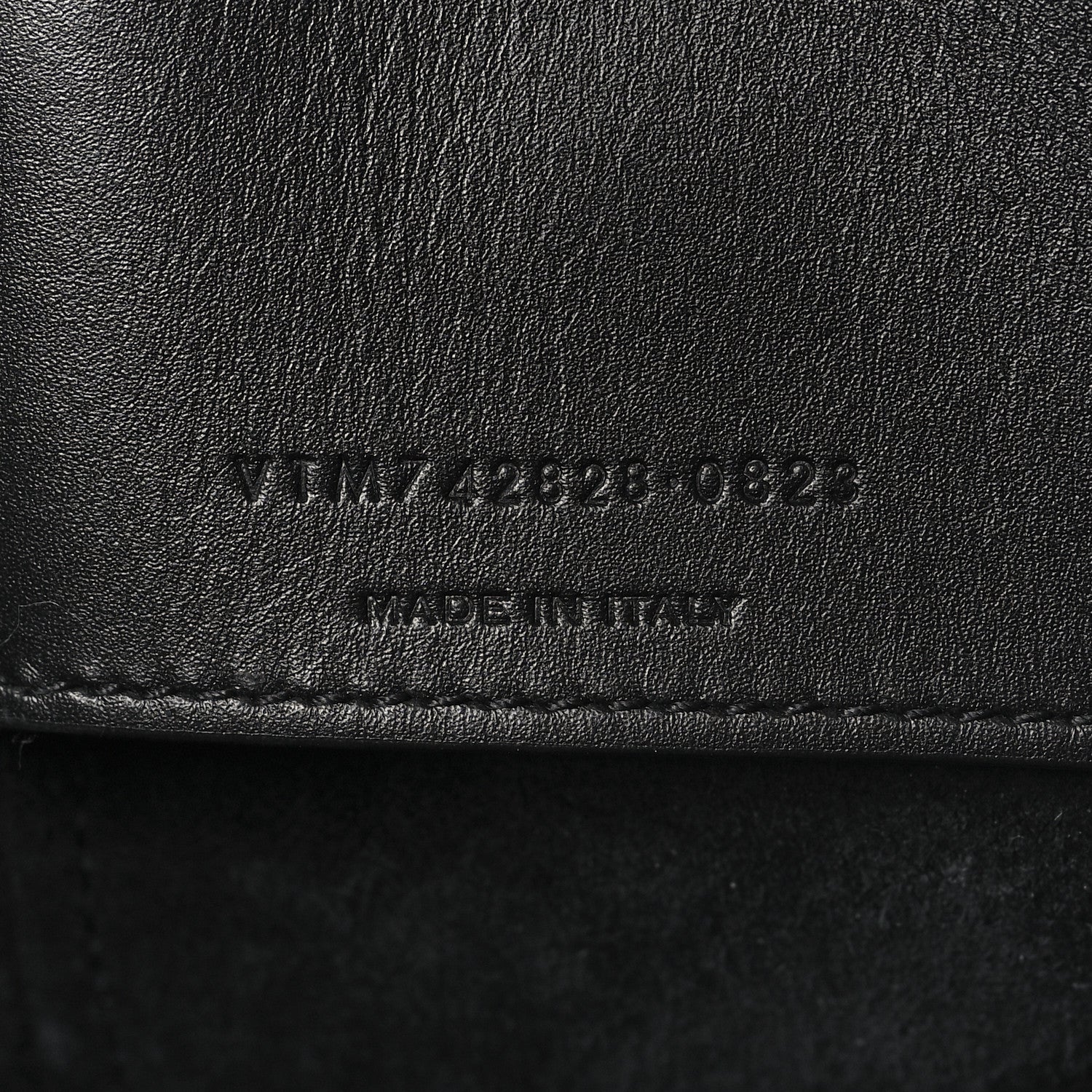 Saint Laurent Smooth Shiny Calfskin Monogram Le 37 Bucket Bag Black 7 of 12