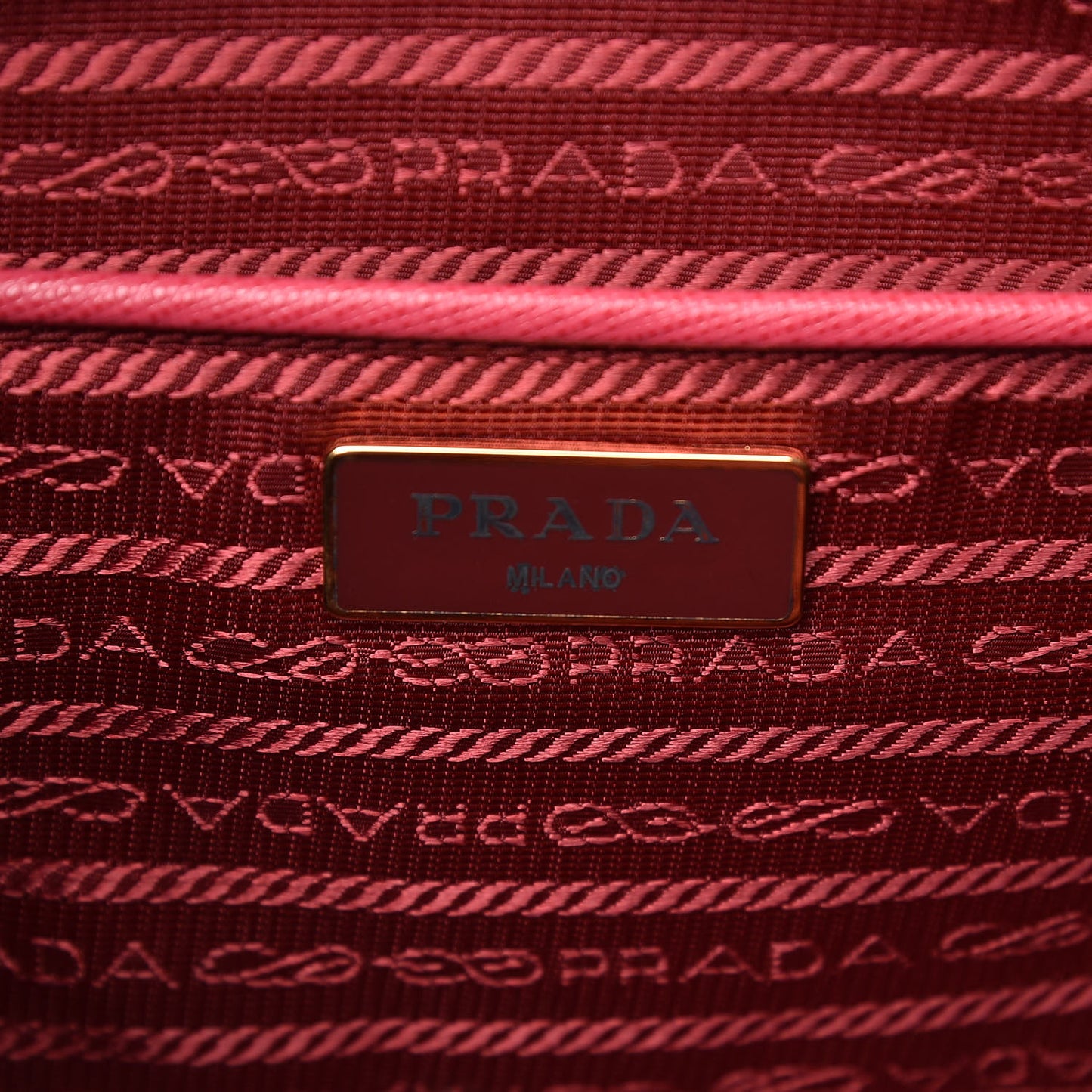 Saffiano Lux Medium Promenade Tote Peonia