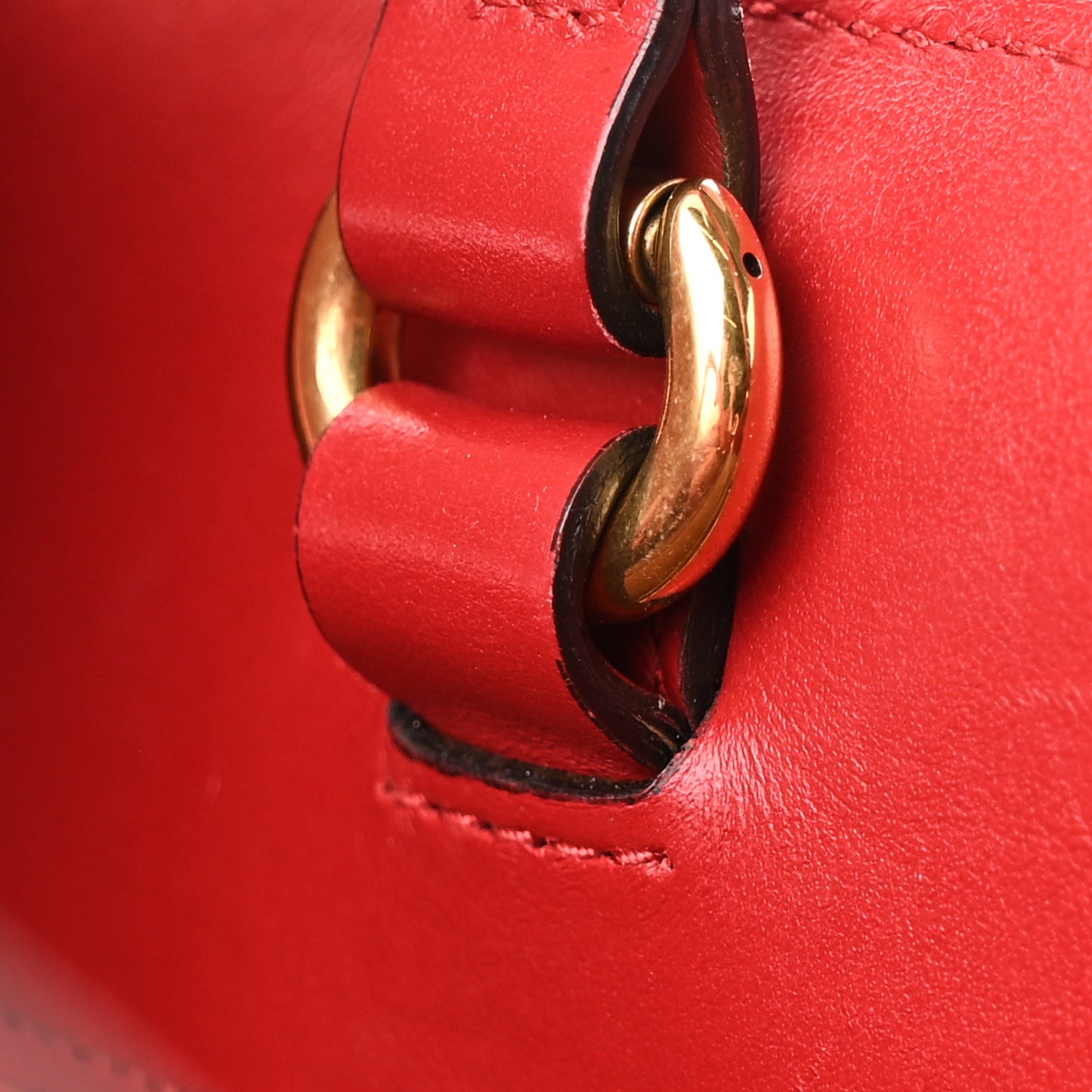 Calfskin Matelasse Small GG Marmont Tote Hibiscus Red