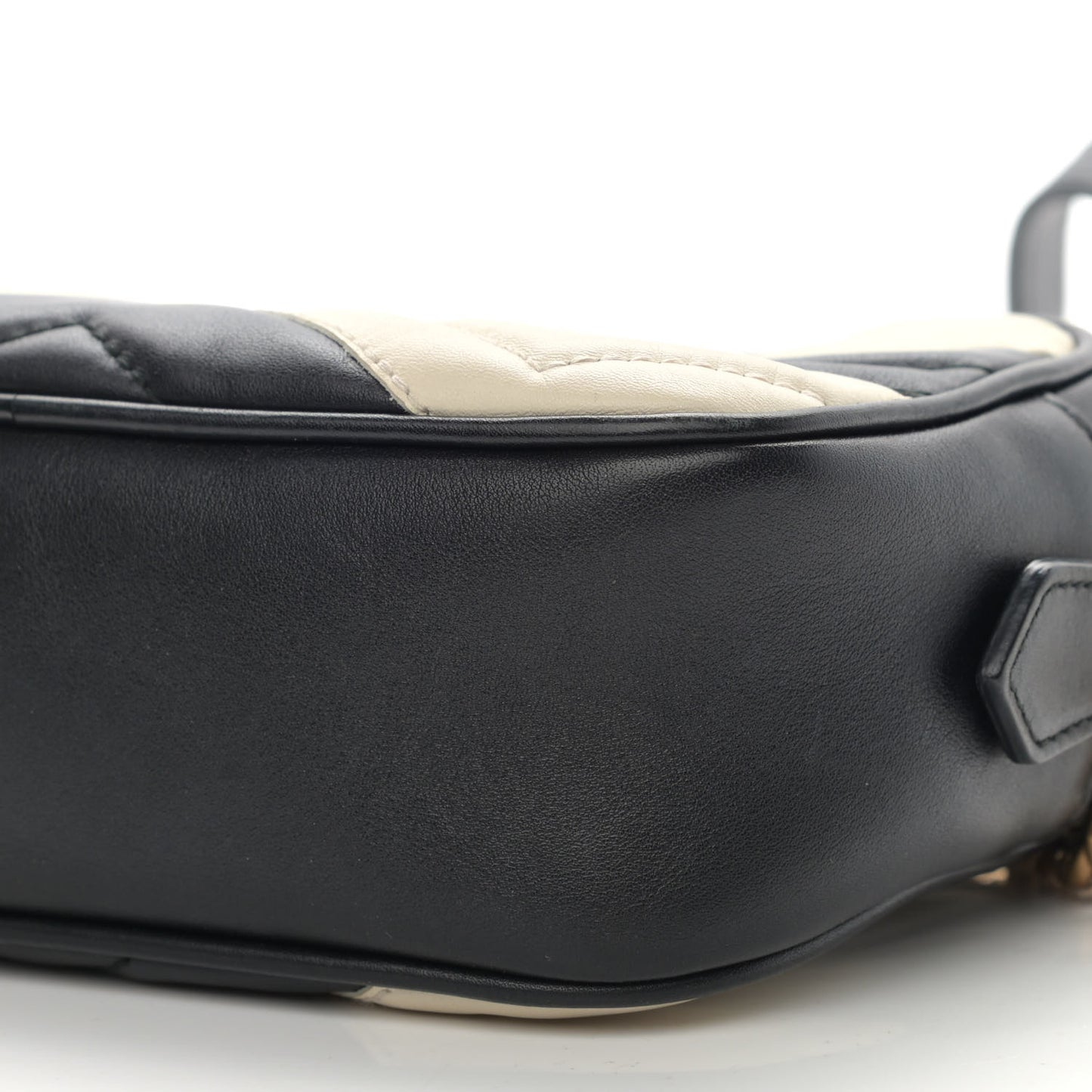 Calfskin Matelasse Mini GG Marmont Chain Shoulder Bag Black White