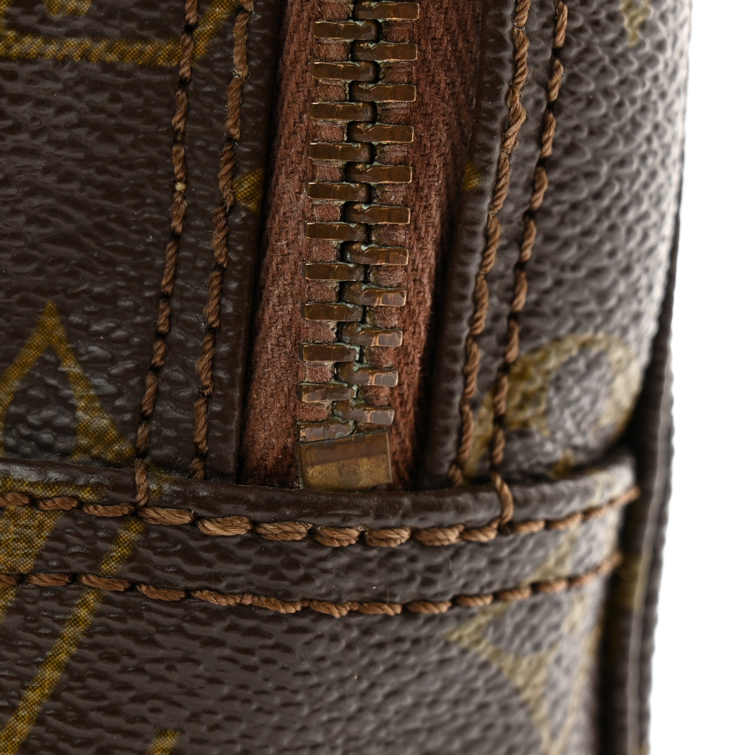 Louis Vuitton Monogram Trousse Toilette 23 9 of 9