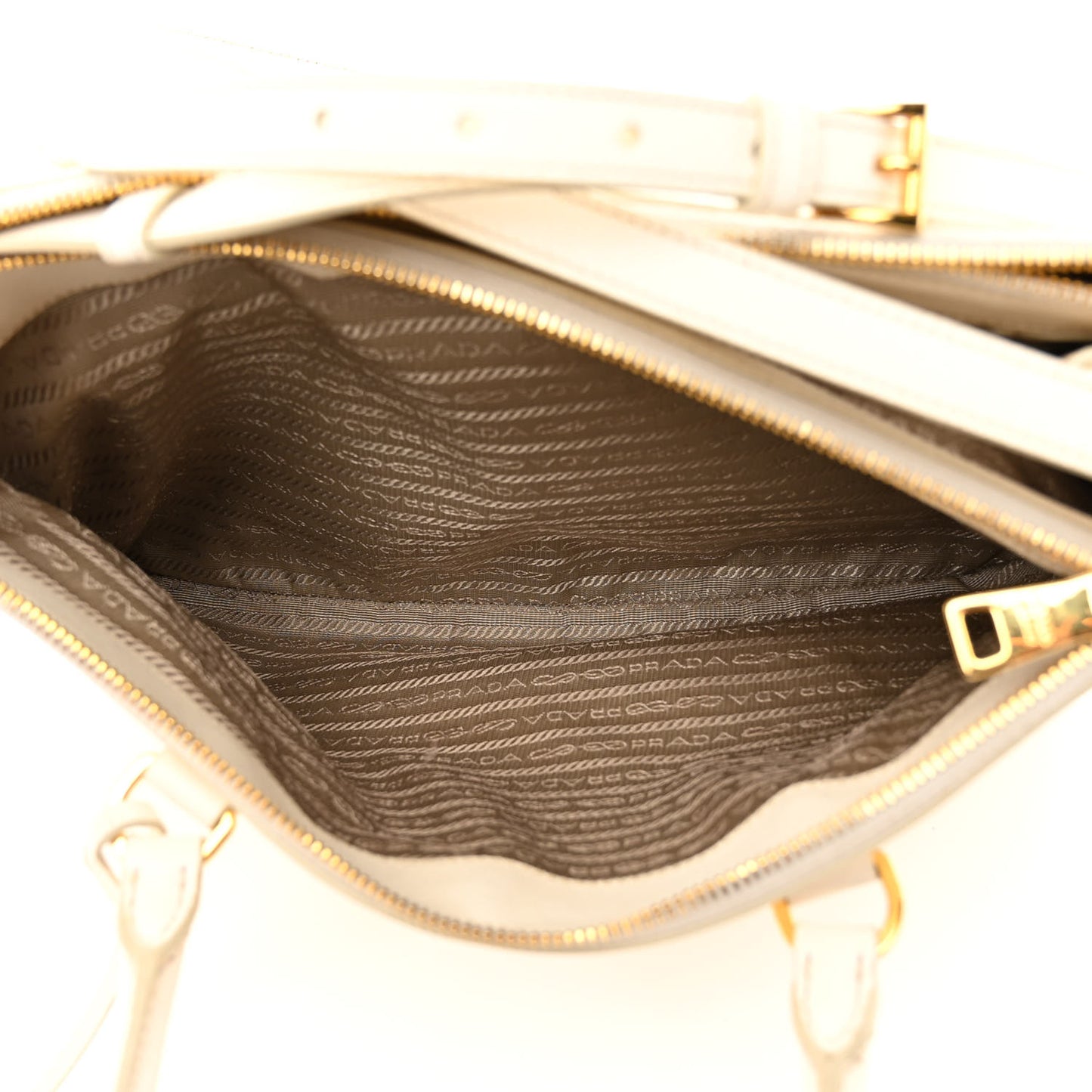 Saffiano Medium Galleria Double Zip Tote Talco