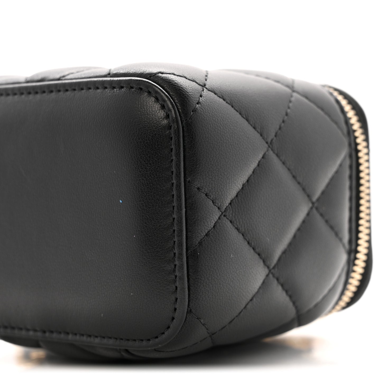 Lambskin Quilted Mini Pearl Crush Vanity Case With Chain Black