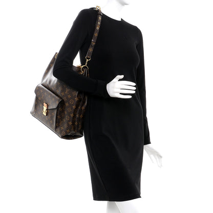 Louis Vuitton Monogram Metis 2 of 8