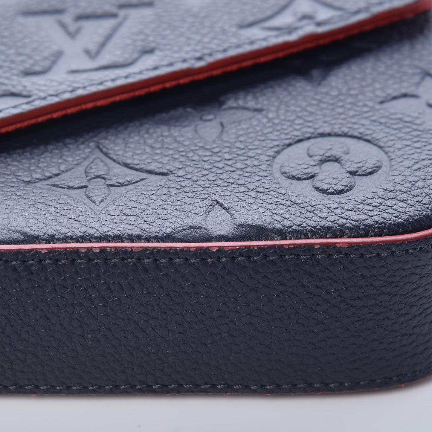 Empreinte Pochette Felicie Chain Wallet Marine Rouge