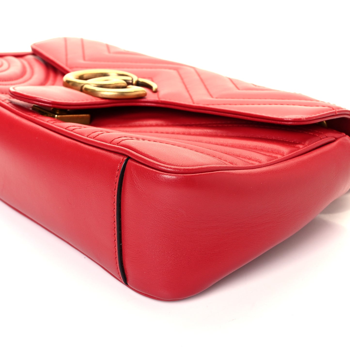 Calfskin Matelasse Small GG Marmont Shoulder Bag Hibiscus Red