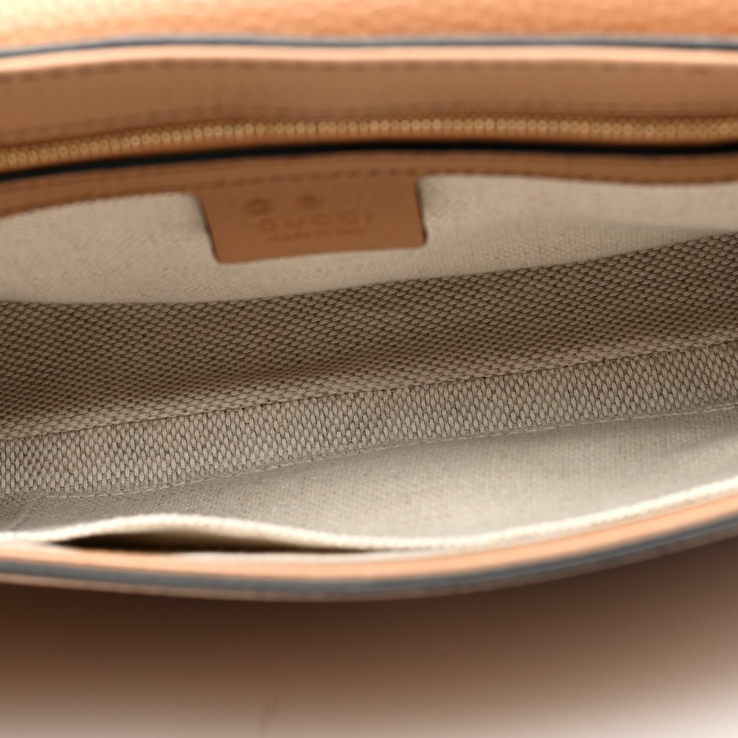 Gucci Pebbled Calfskin Medium Soho Flap Crossbody Camelia 5 of 10