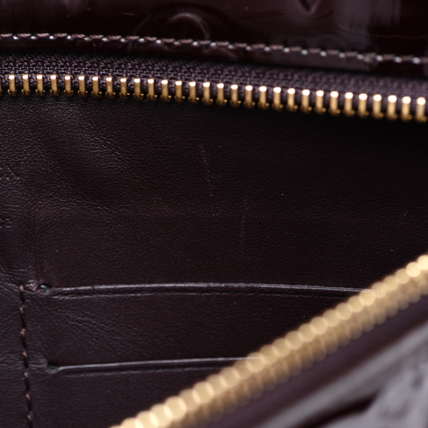 Vernis Pershing Square Clutch GM Rouge Fauviste