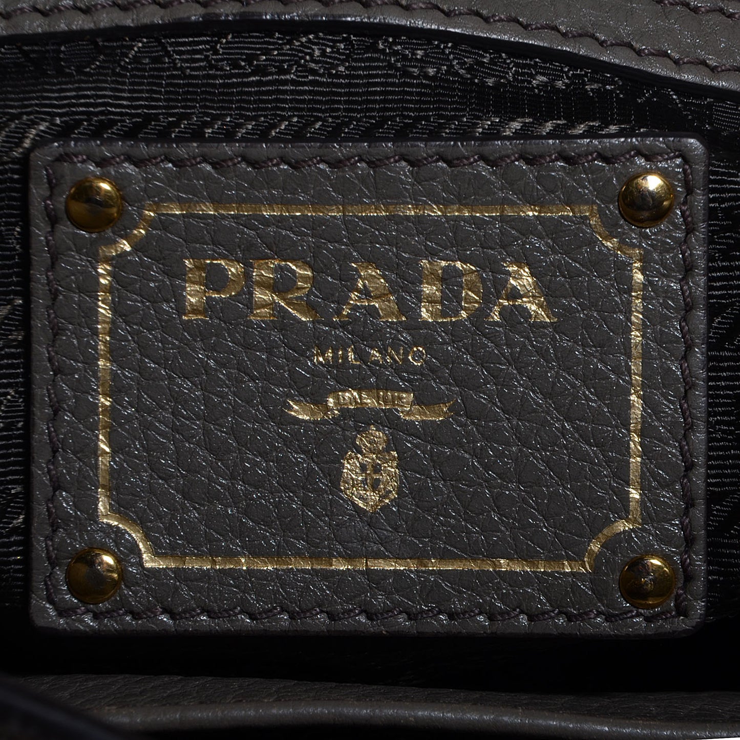 Vitello Daino Shoulder Bag Argilla