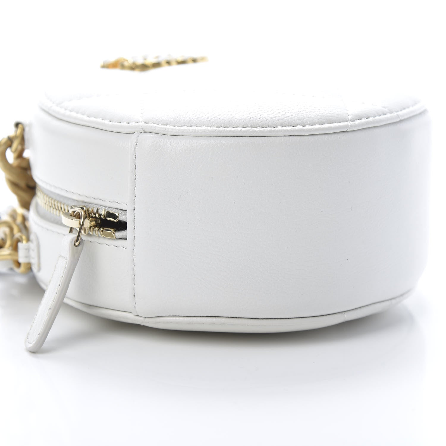 Chanel Shiny Goatskin Quilted 19 Round Clutch With Chain White 9 of 11