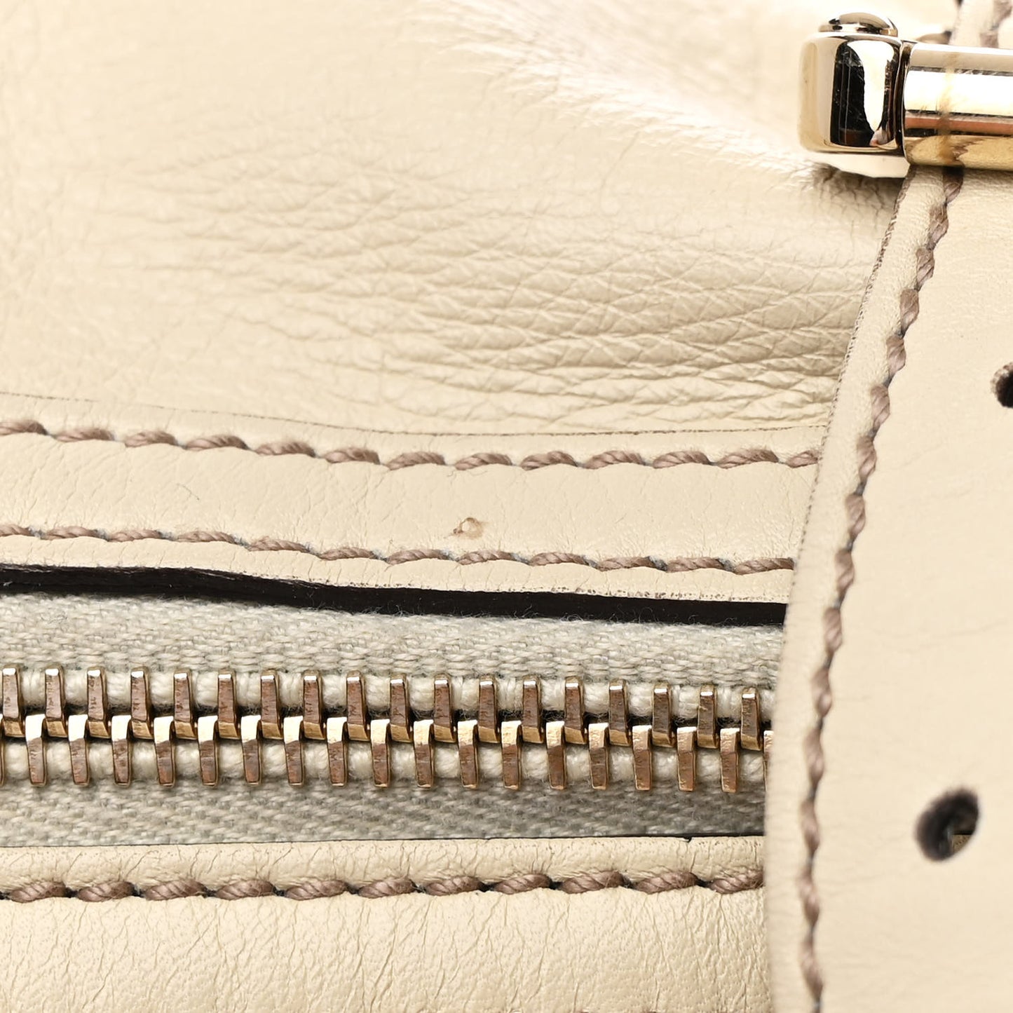Calfskin Medium Britt Boston Ivory