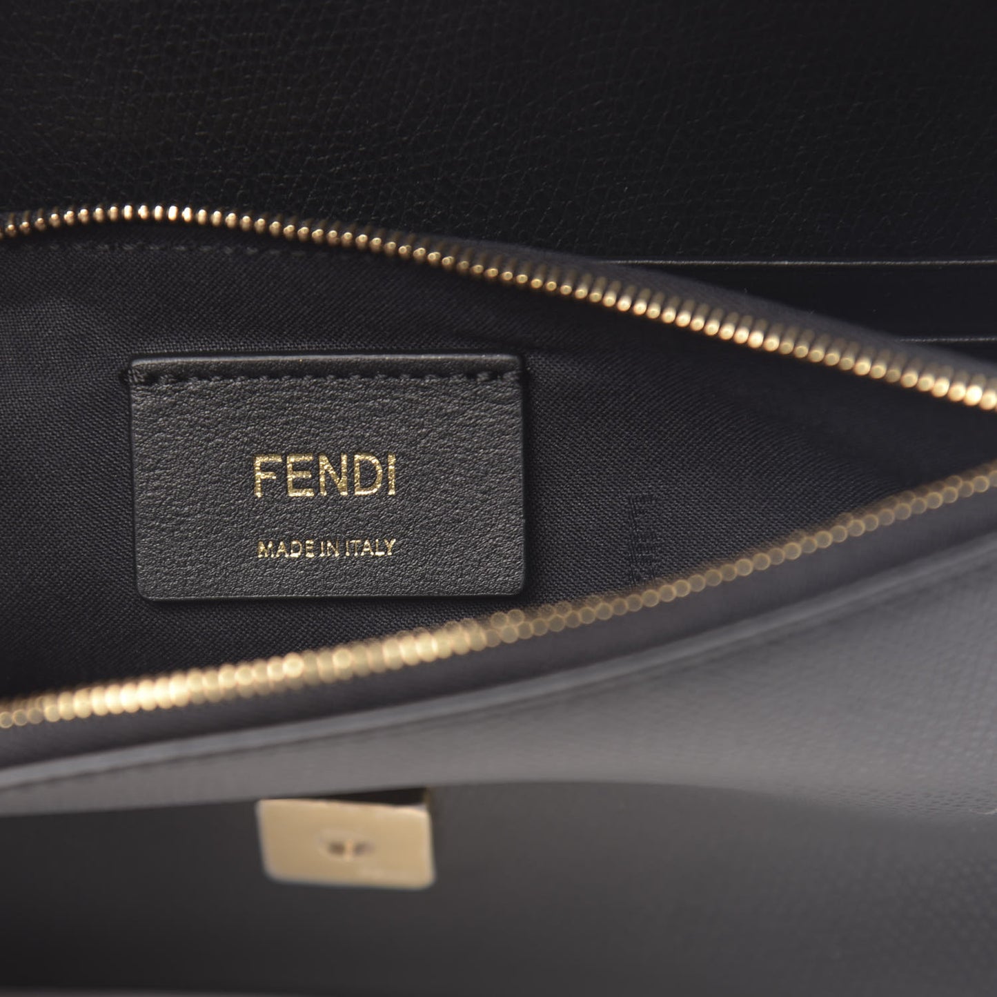 Vitello Cruise F is Fendi Medium Envelope Wallet on Chain Black
