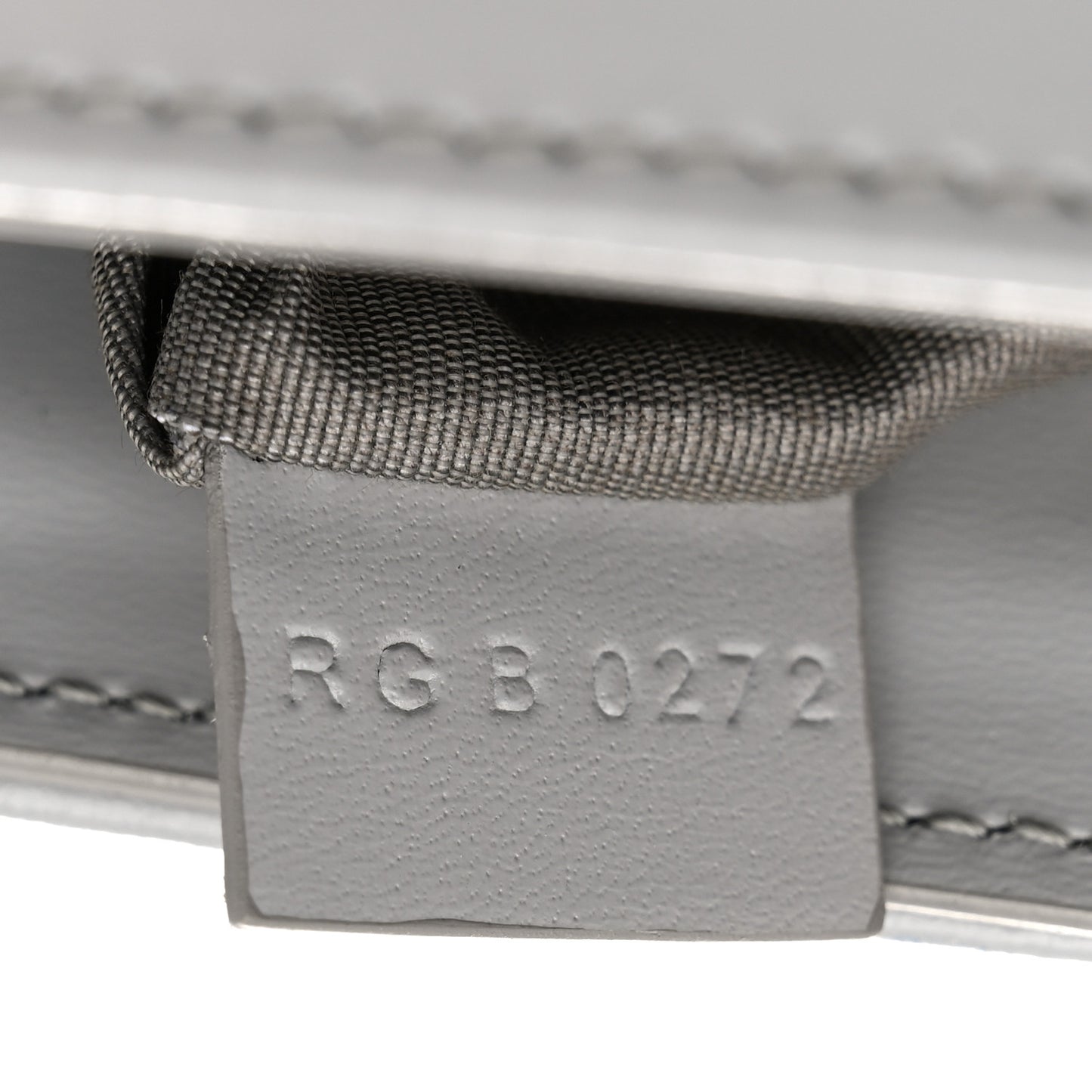 Box Calfskin Small Lock Antigona Shoulder Bag Cloud Grey