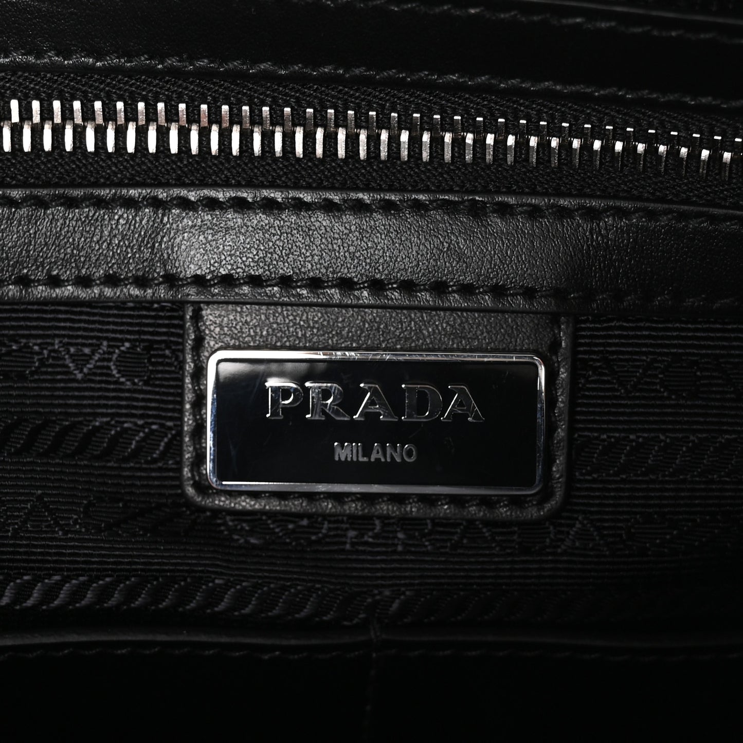 X JAMES JEAN Vitello DNA Flat Messenger Bag Black