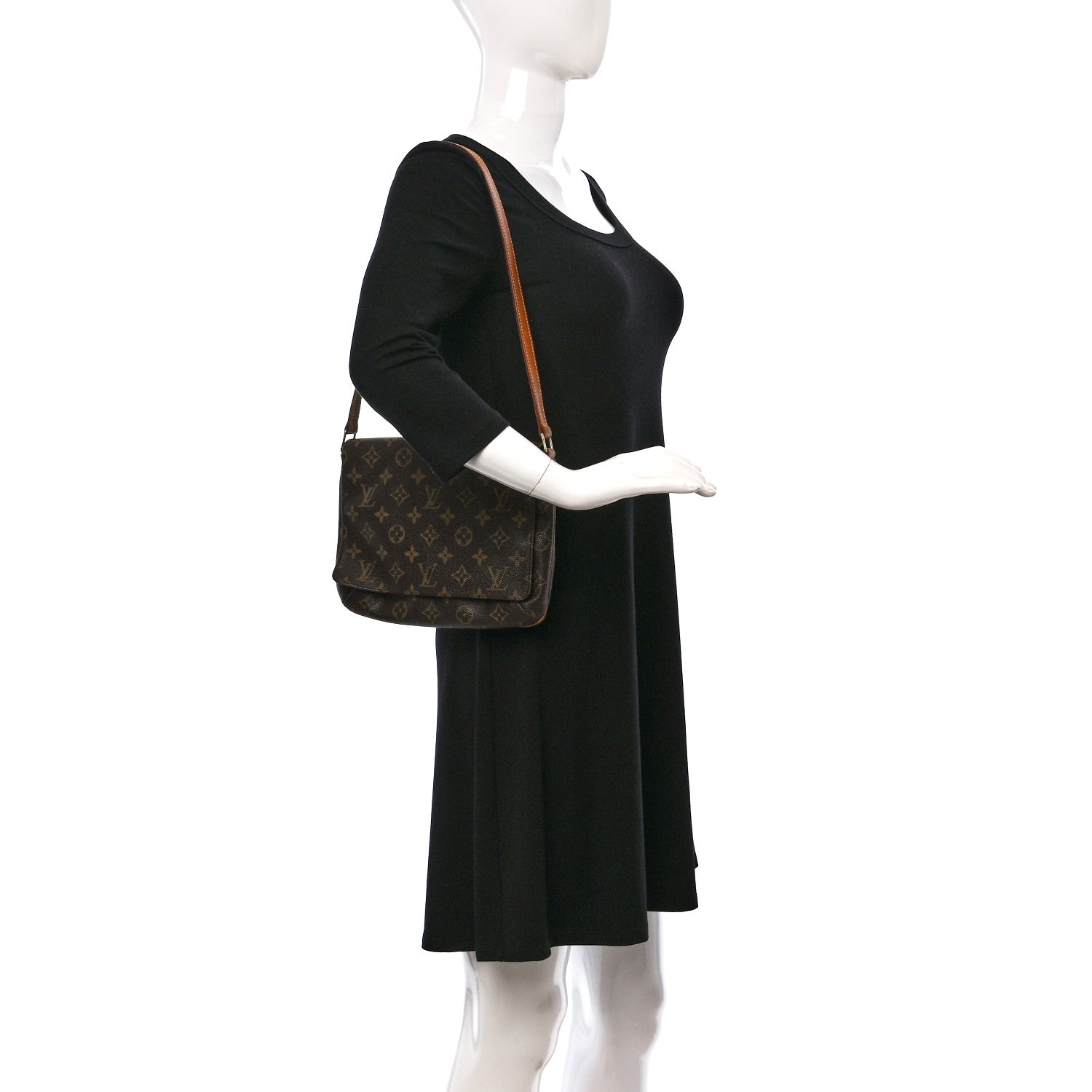 Louis Vuitton Monogram Musette Tango 2 of 9