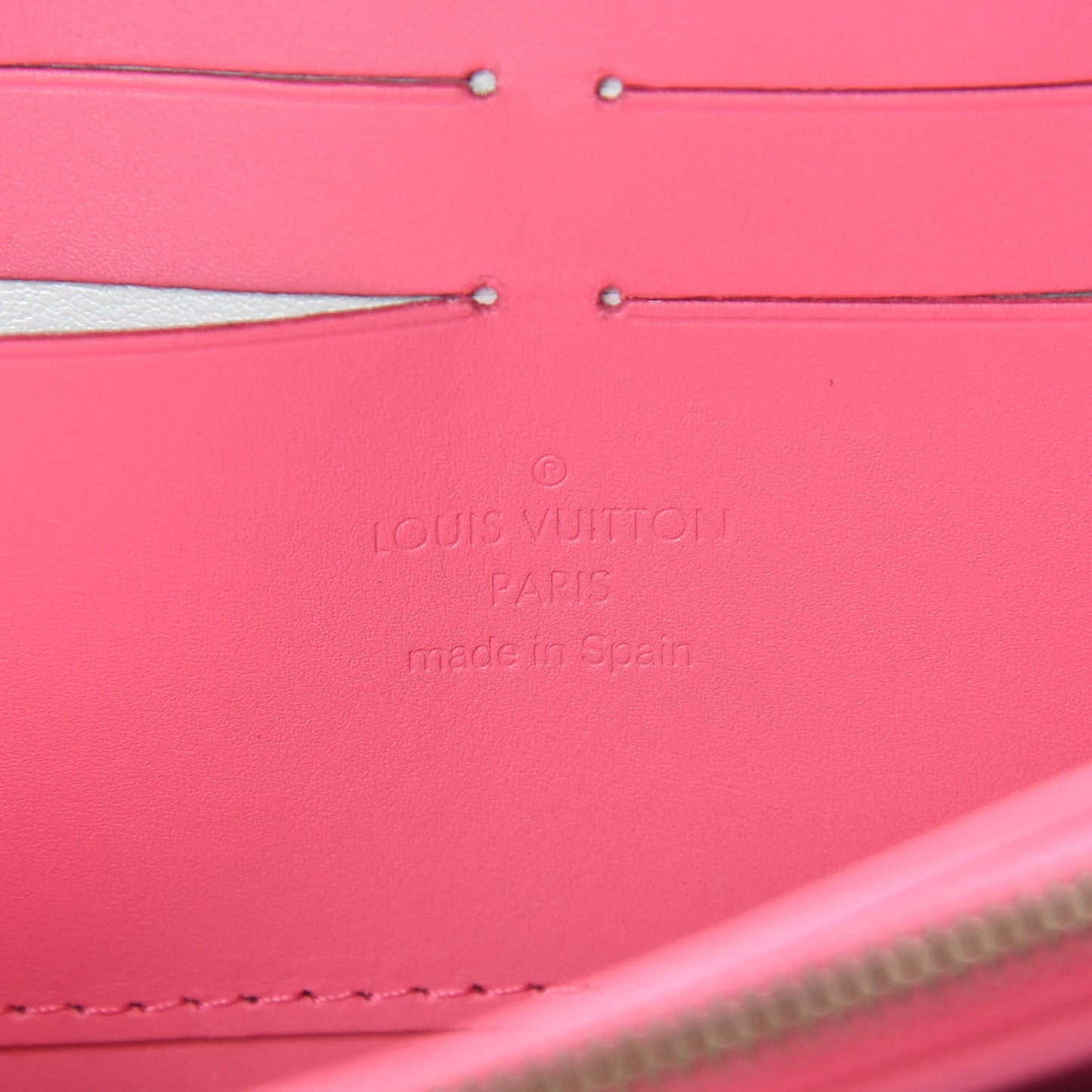 Vernis Zippy Wallet Framboise