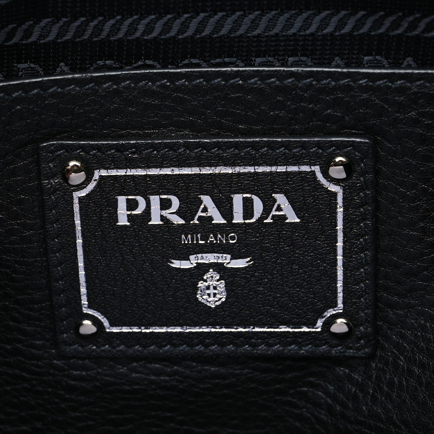 Vitello Daino Tote Black
