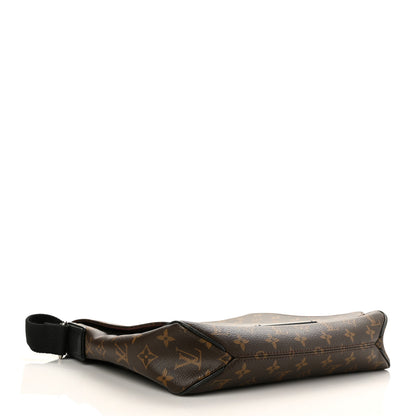 Louis Vuitton Monogram Macassar District MM 4 of 9