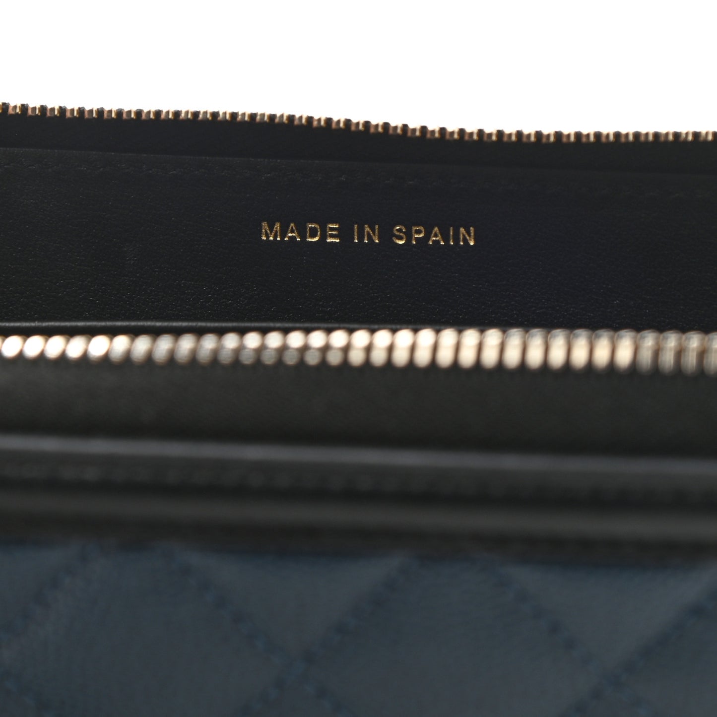 Caviar Quilted Filigree Zip Around Wallet Navy Black