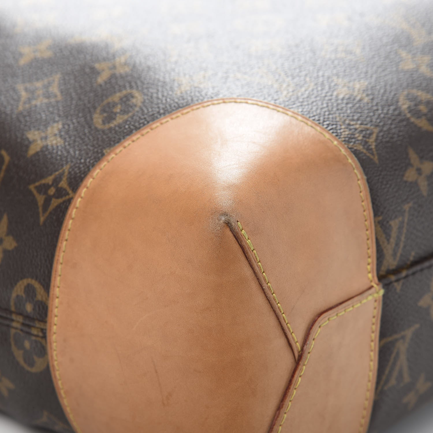 Louis Vuitton Monogram Berri MM 9 of 12