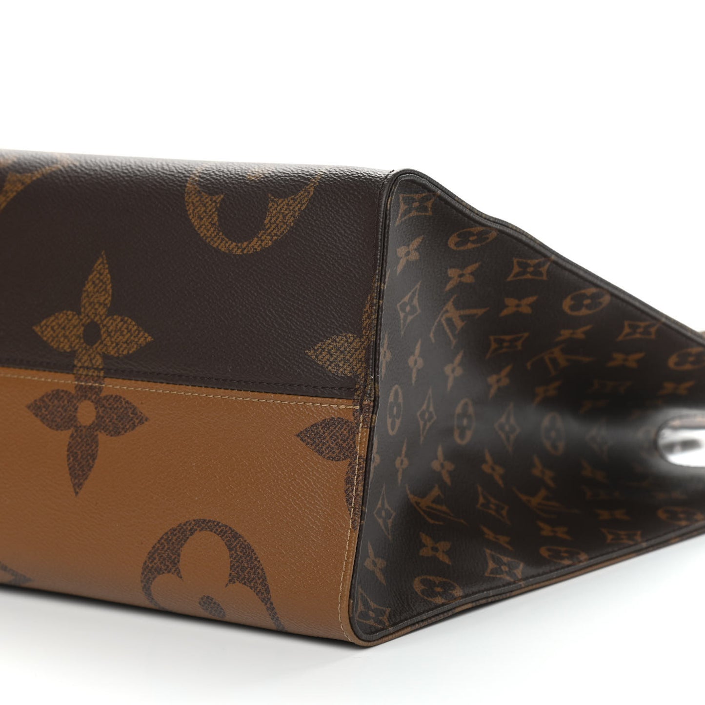 Reverse Monogram Giant Onthego GM