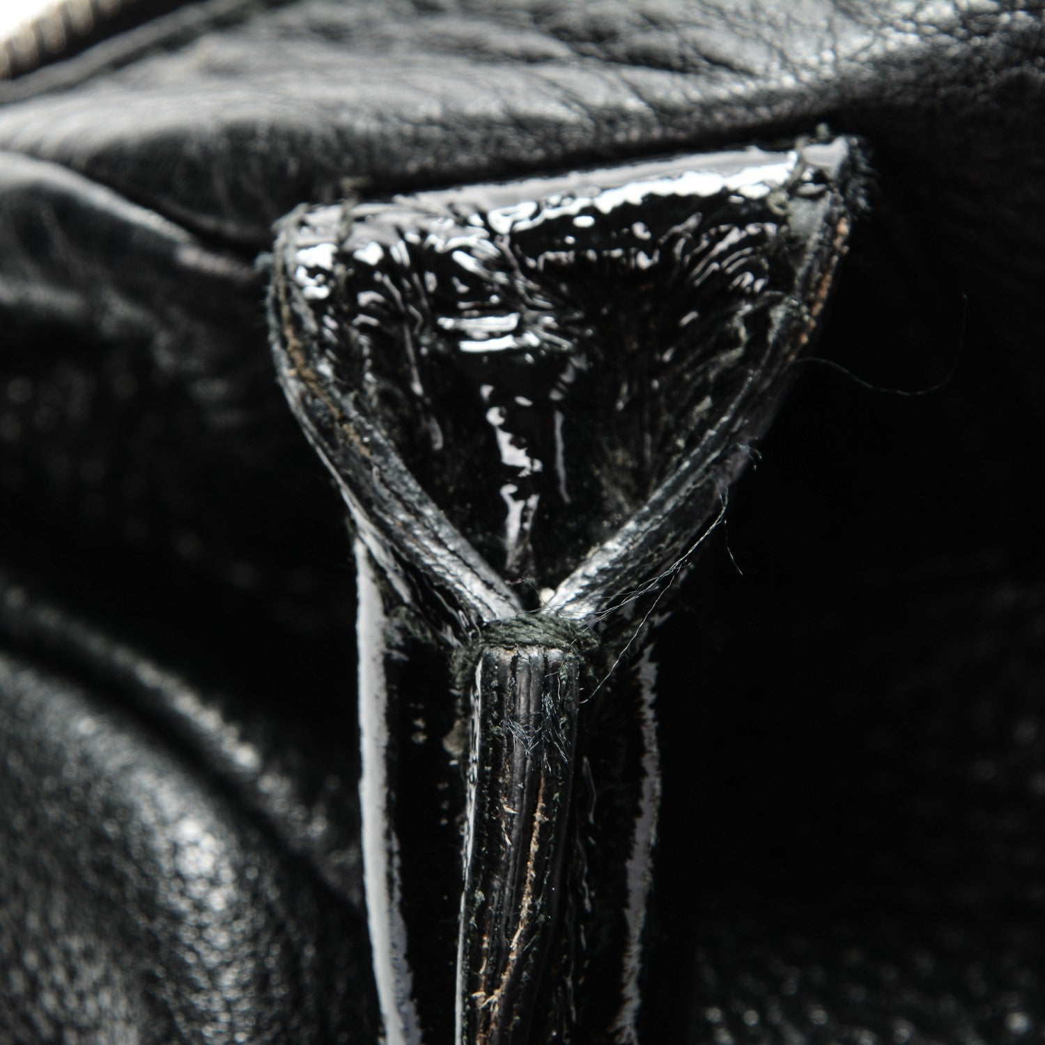 Saint Laurent Pebbled Lambskin Medium Easy Sac Black 15 of 17