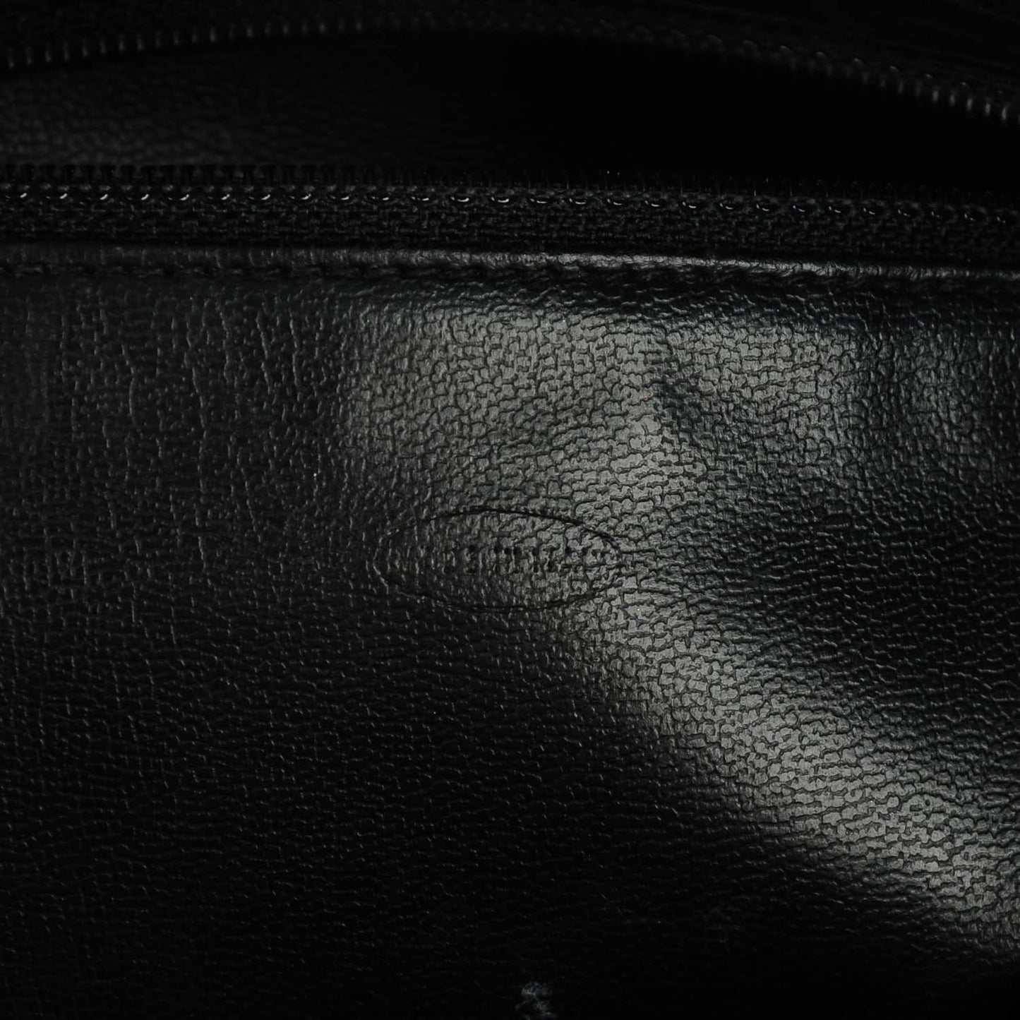 Caviar CC Shoulder Bag Black