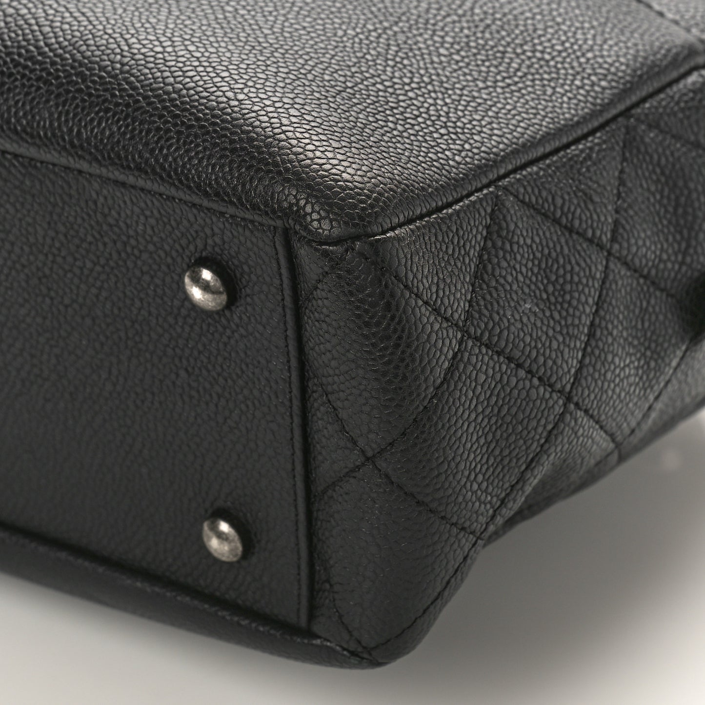 Caviar Quilted Large Coco Camera Case Black