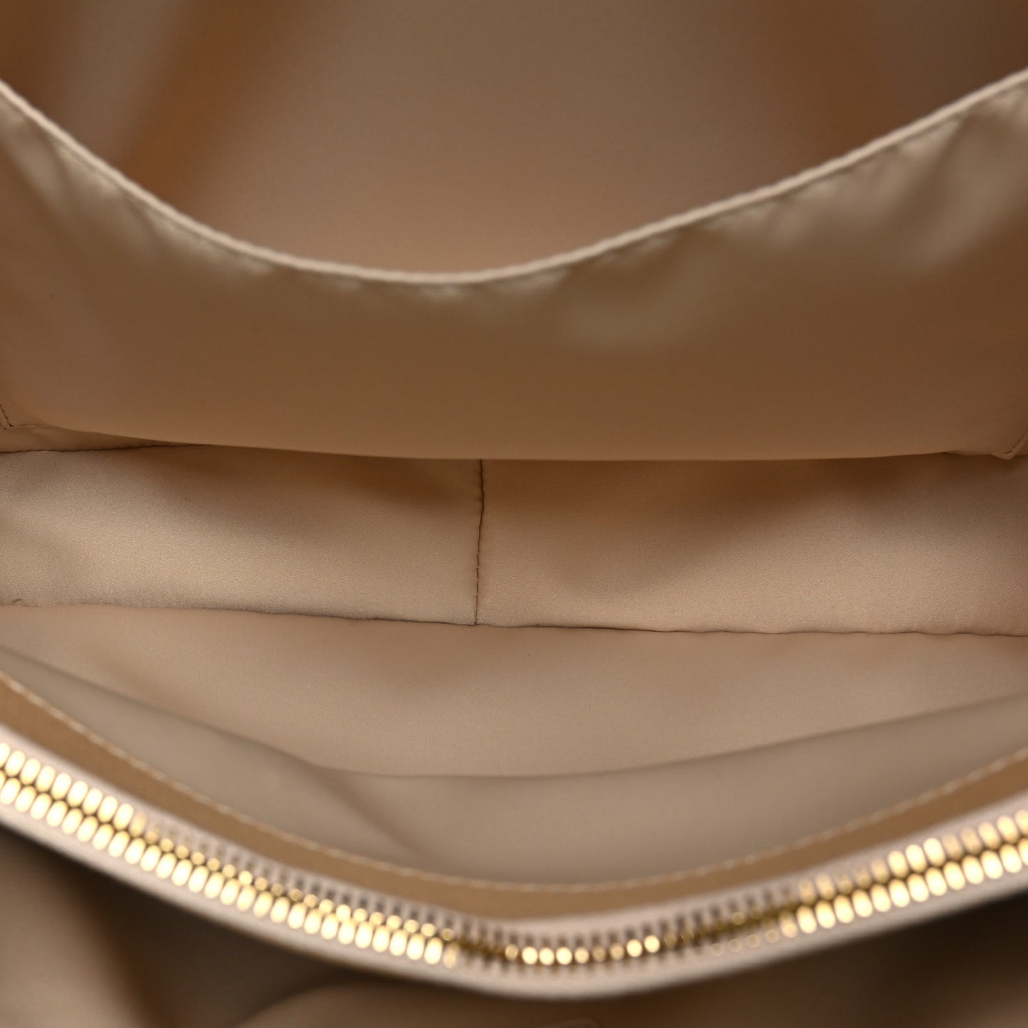 Caviar Quilted Grand Shopping Tote GST Beige Clair