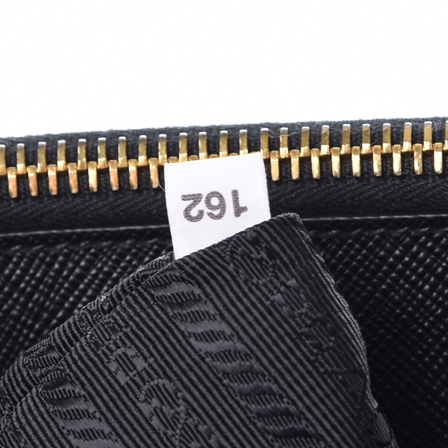 Saffiano Medium Galleria Double Zip Tote Black