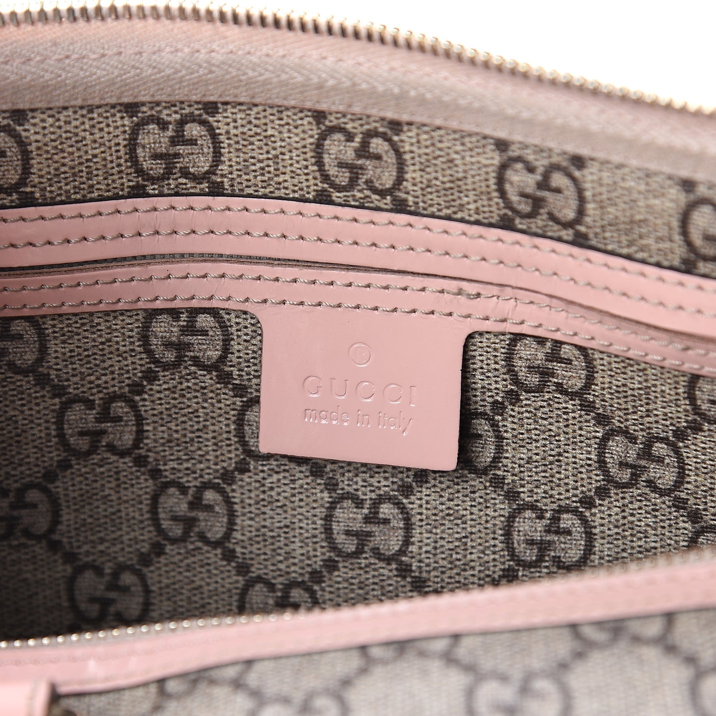 GG Plus Monogram Mermaid Medium Joy Boston Pink