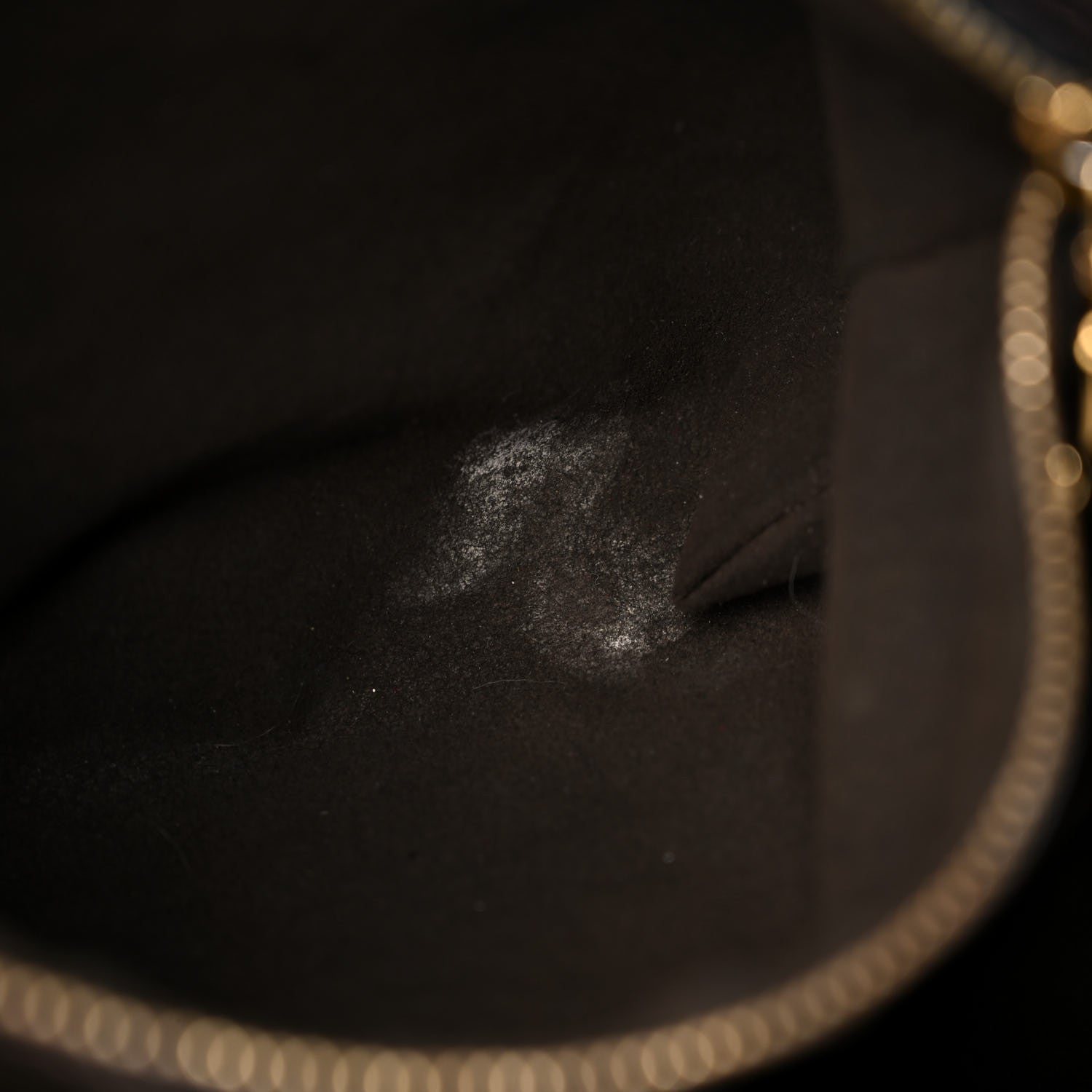 Louis Vuitton Mahina L Chocolate 11 of 28