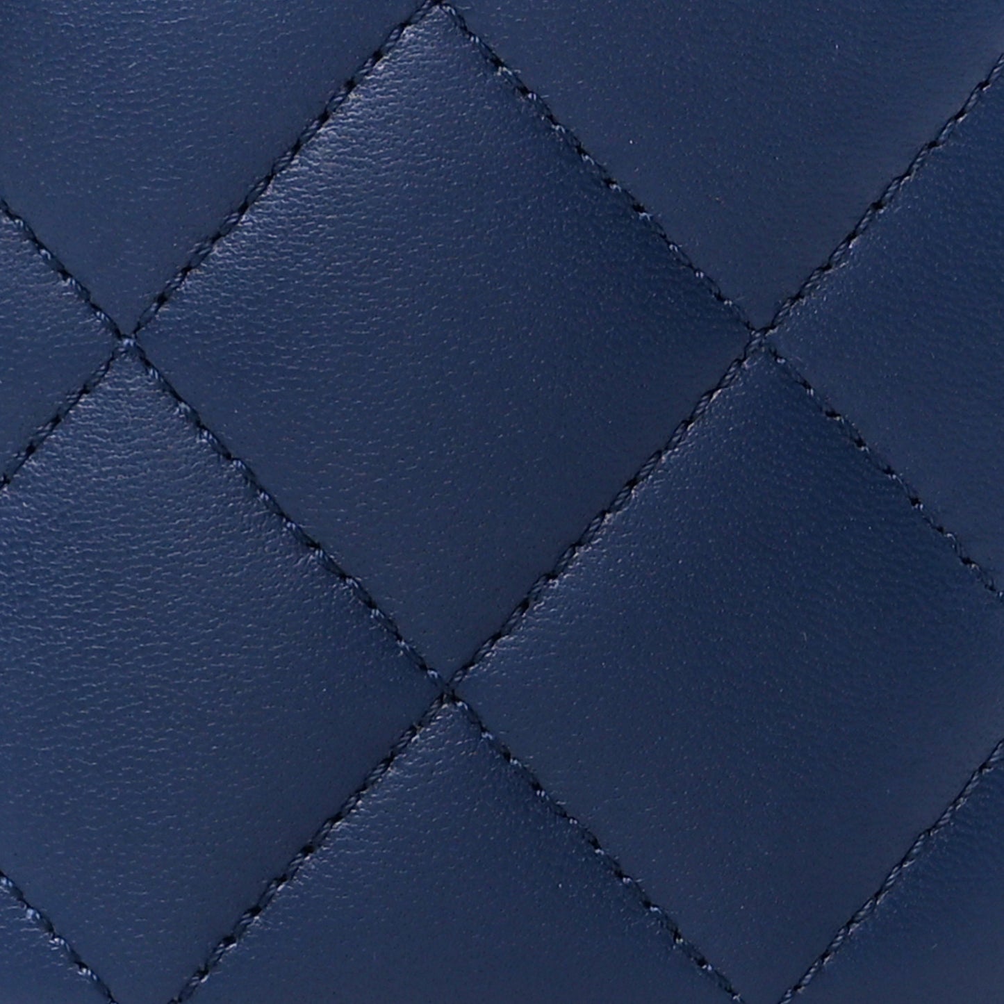 Lambskin Resin Elegant Chain Vanity Case Blue