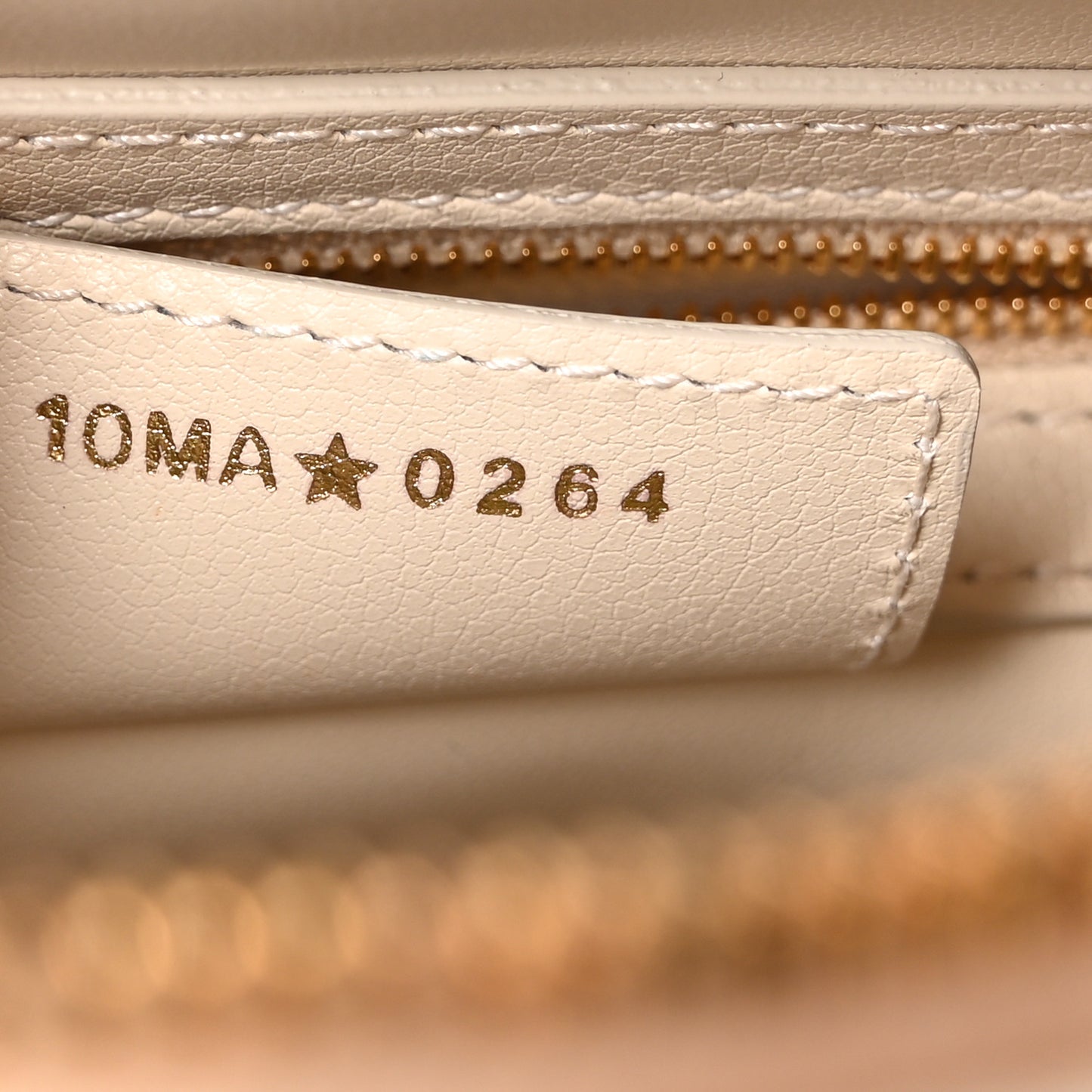 Calfskin Macrocannage Groove 20 Bag Dusty Ivory
