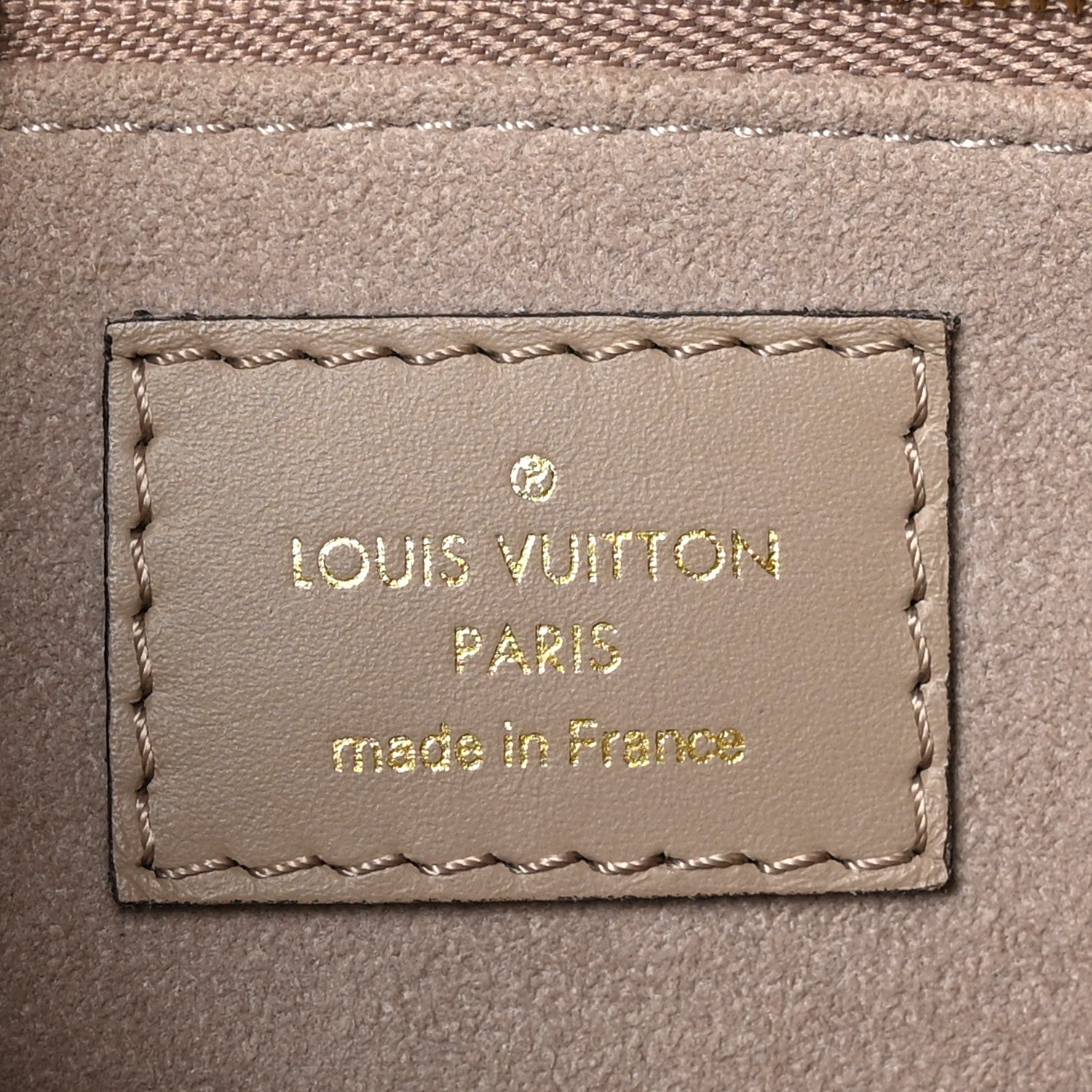 Louis Vuitton Empreinte Monogram Giant Onthego MM Tourterelle 6 of 9
