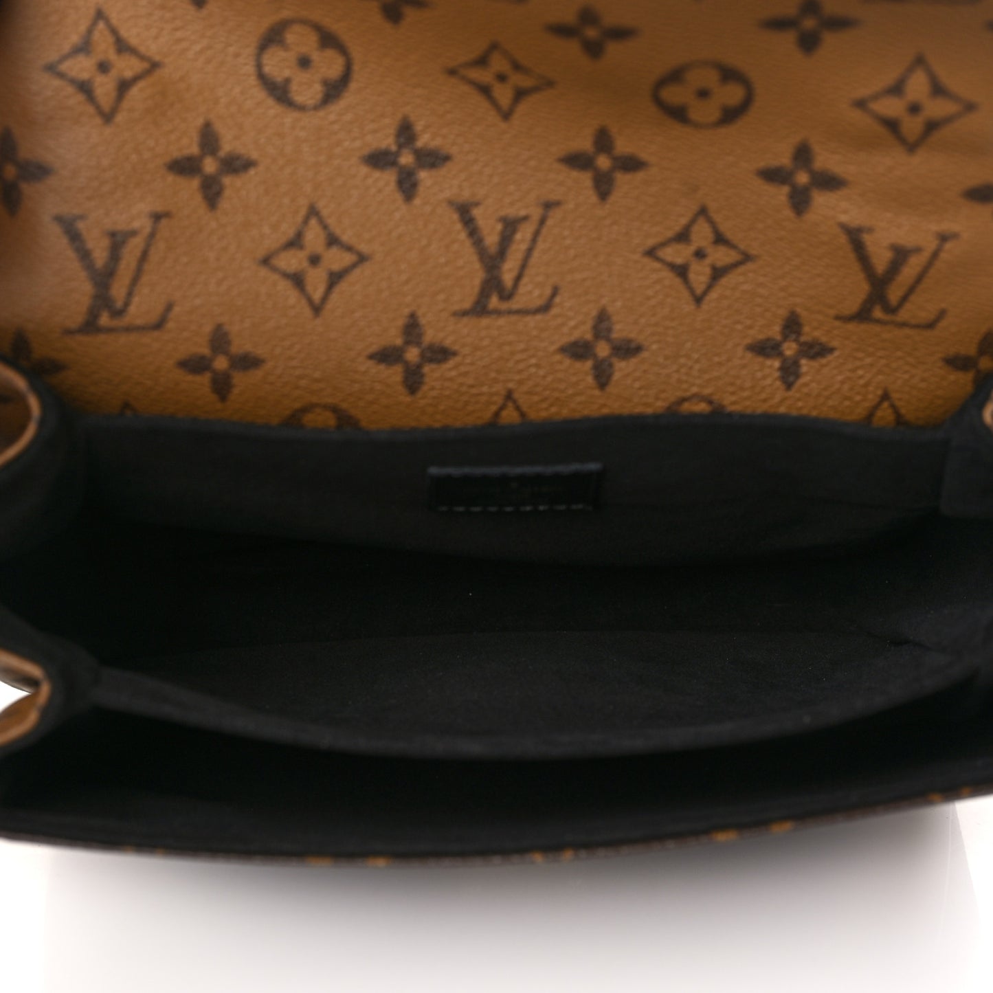 Reverse Monogram Pochette Metis