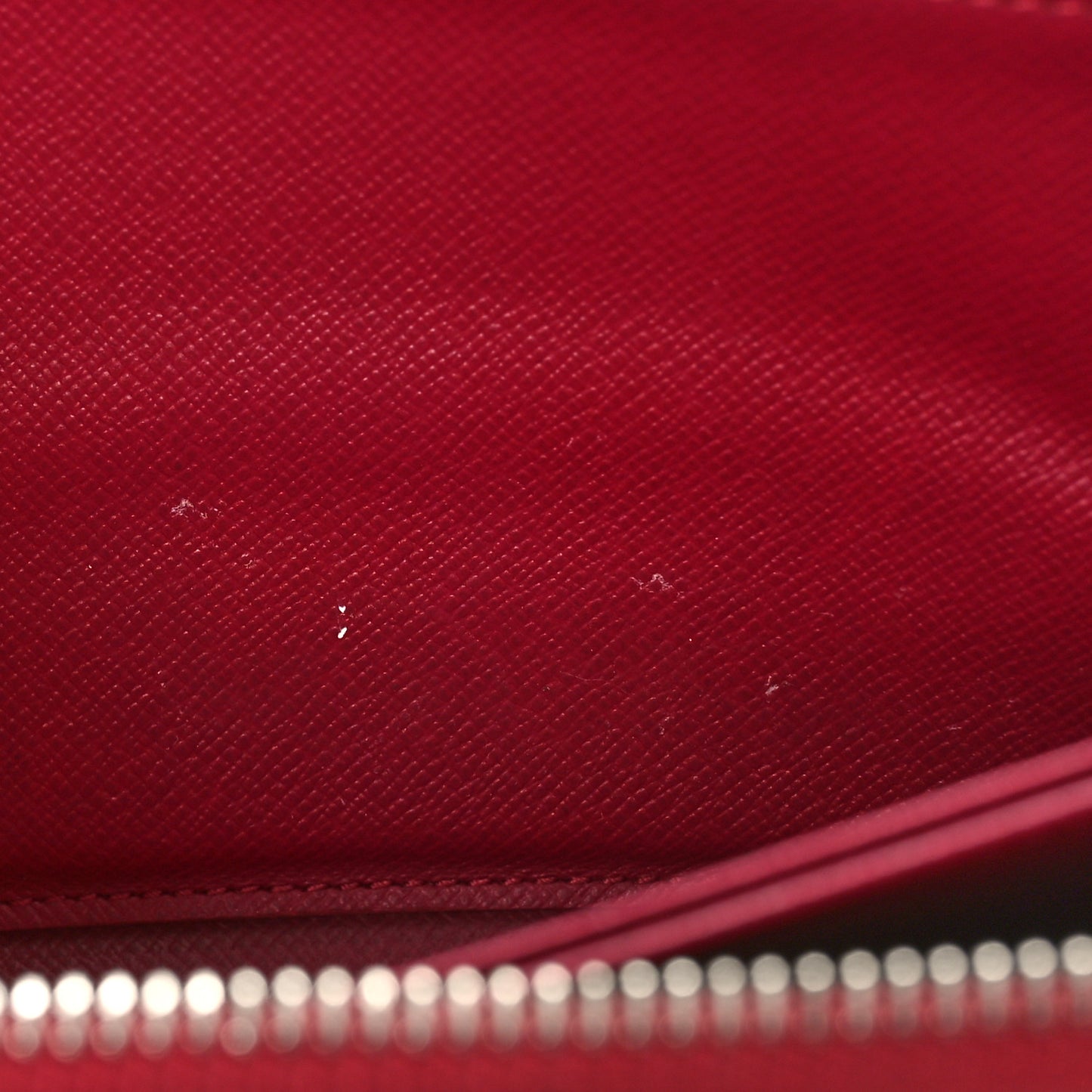 Epi Zippy Wallet Fuchsia