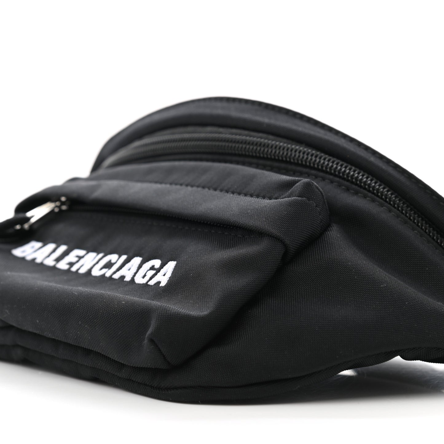 Sport Nylon Logo Embroidered Wheel Belt Bag Black White