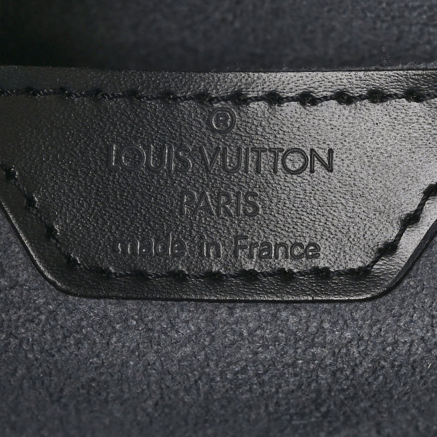 Epi Saint Jacques PM Long Straps Black