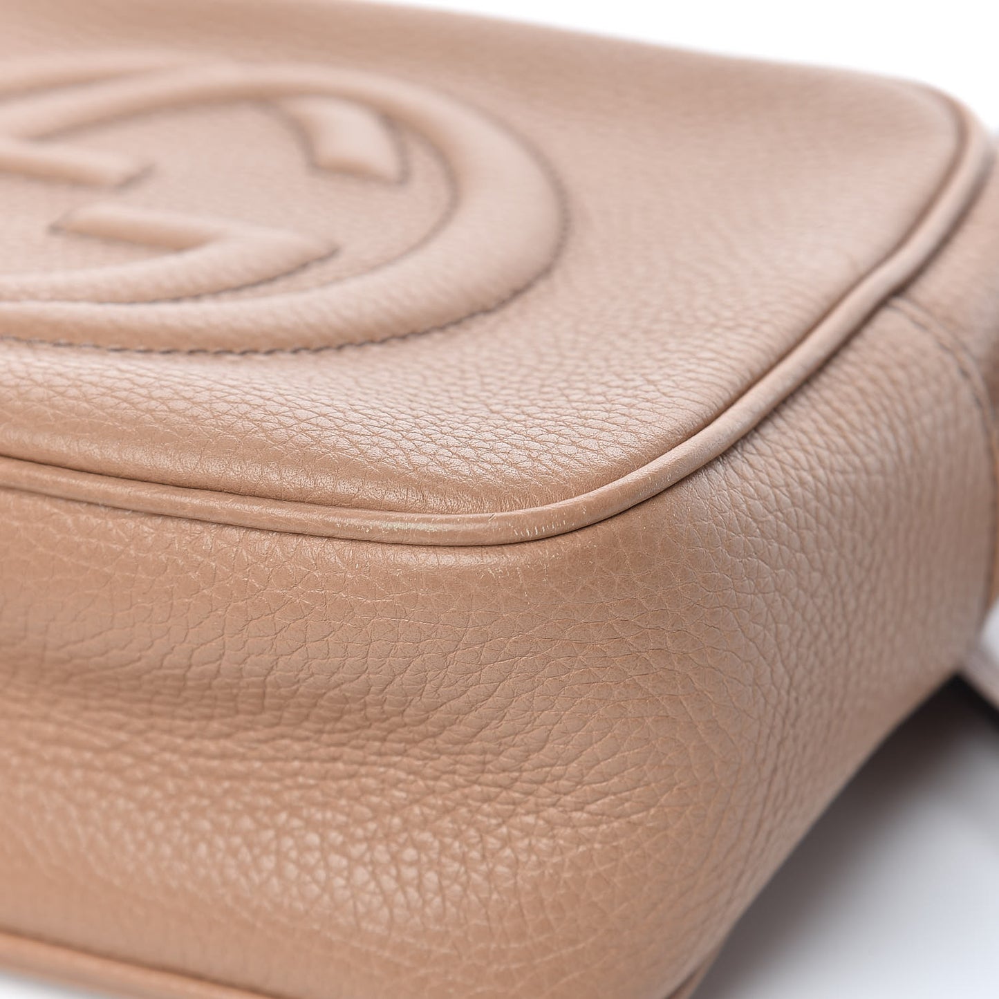 Pebbled Calfskin Small Soho Disco Bag Camelia