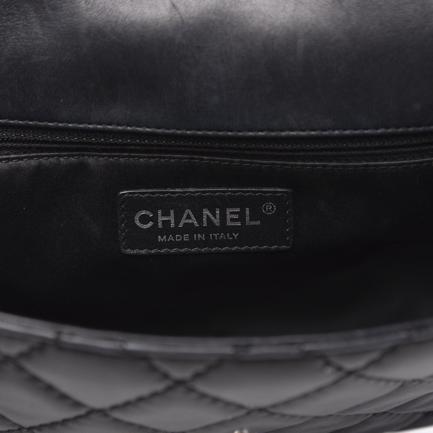 Lambskin Quilted Medium Easy Carry Flap Black